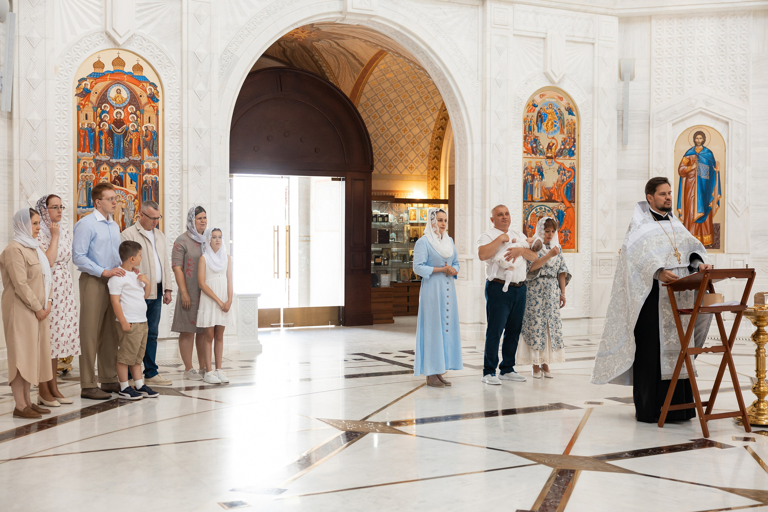 Крещение Веры. Фотограф Крещение, Выписка москва
