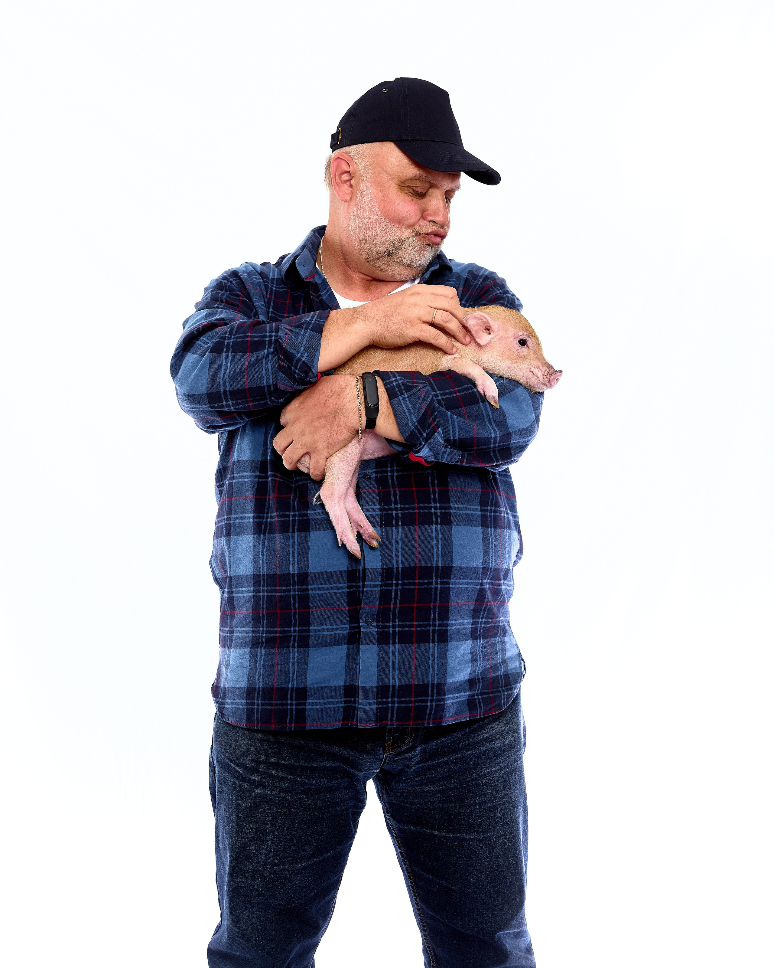 VAVADA. Святослав Лебедев | Рекламный фотограф — Коммерческая съемка, Арт-дирекшн, AI-интеграция