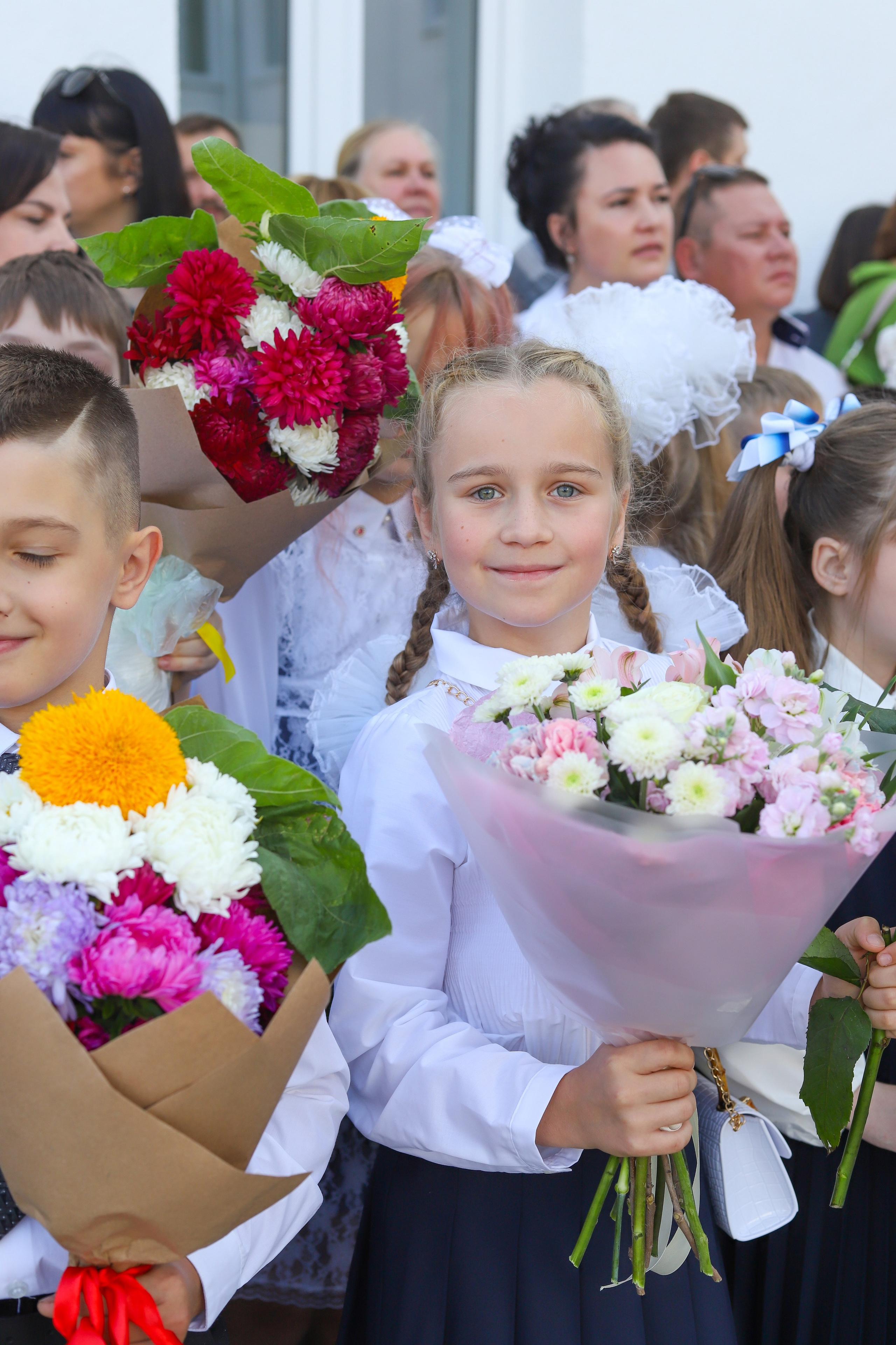 1 сентября. Выпускные альбомы, индивидуальные фотосессии в Костроме