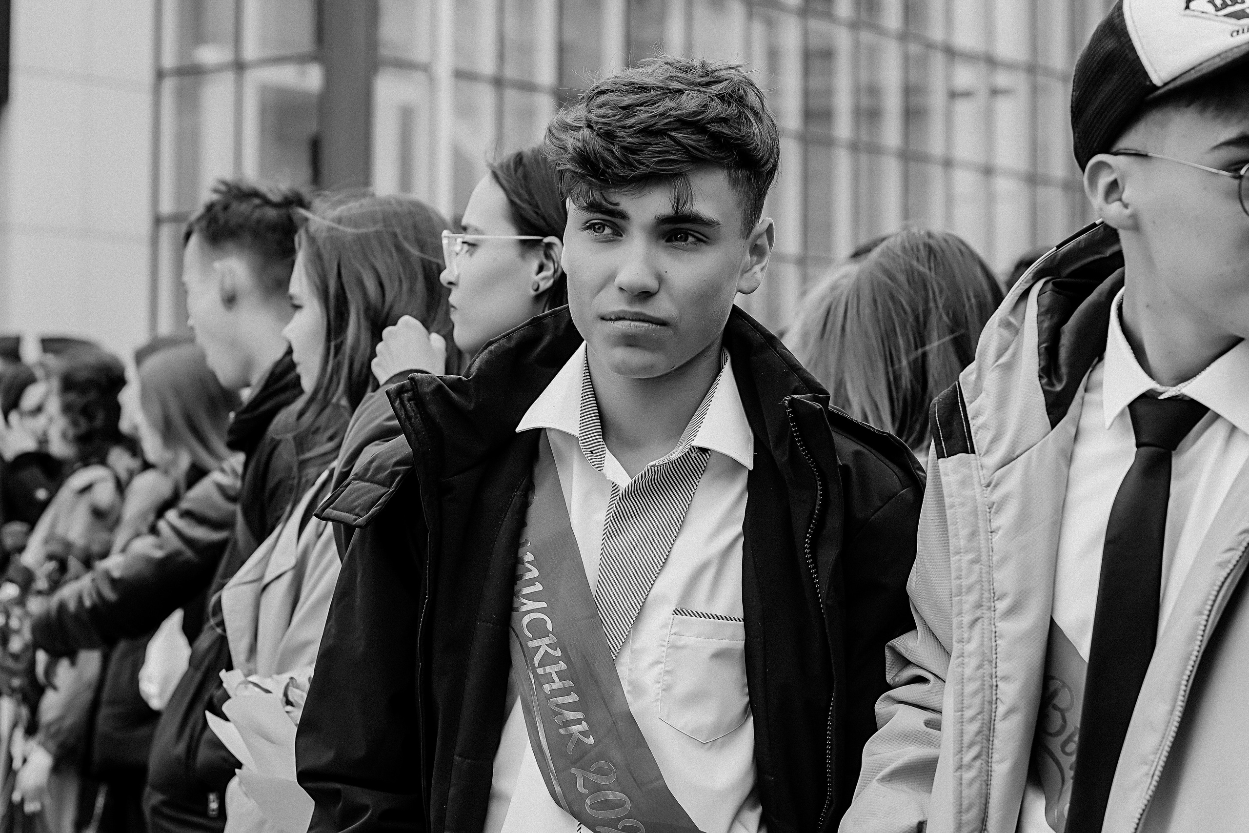 Последний звонок. Семейный фотограф Тюмень, фотограф на роды Салмина Мария