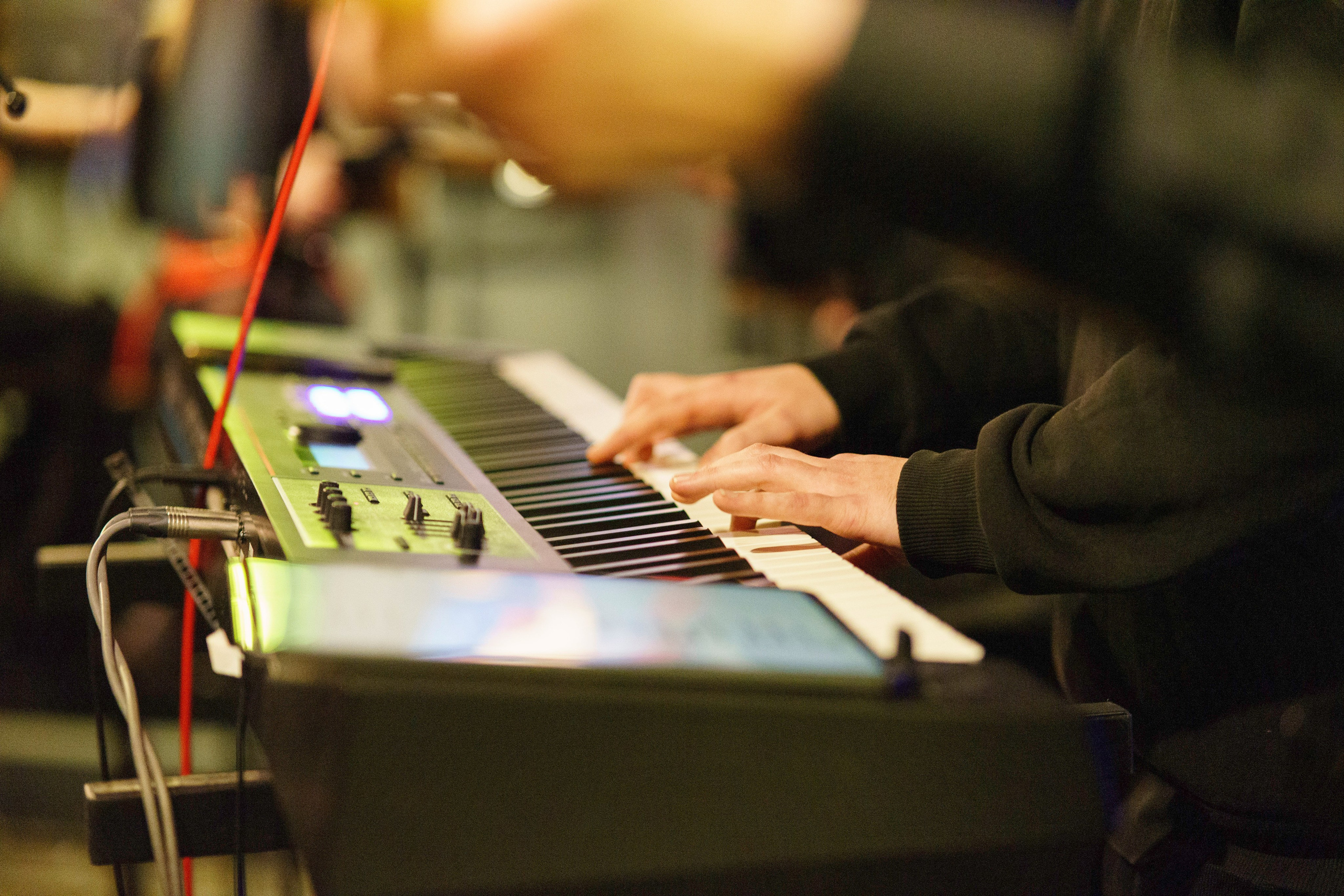 Концерт группы Тони Мак в баре Debaser. Фотограф в Санкт-Петербурге Ибрагимова Алина