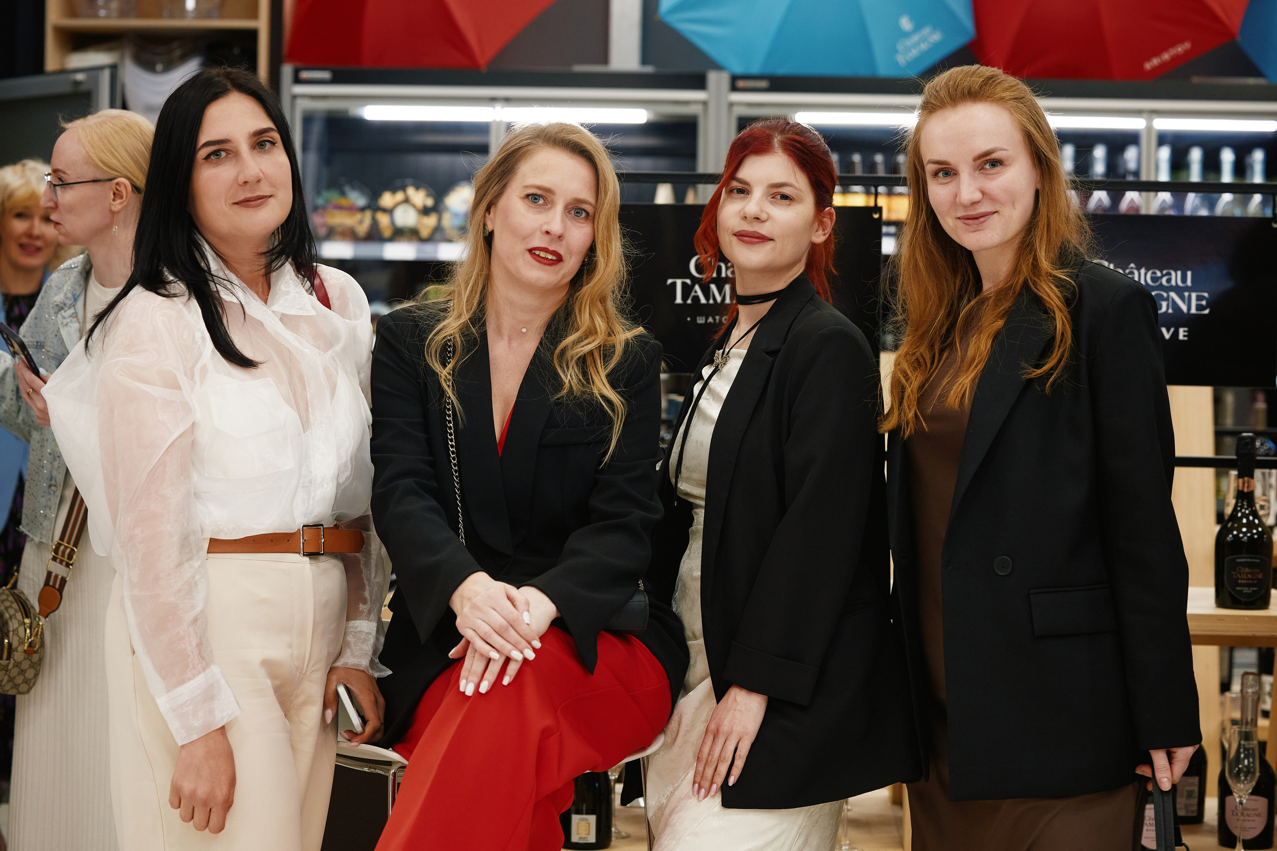 Иммерсивный спектакль в Винном клубе CHATEAU TAMAGNE 21.05. Свадебный репортажный фотограф краснодар максим дремов дрёмов фотосессия студия цена