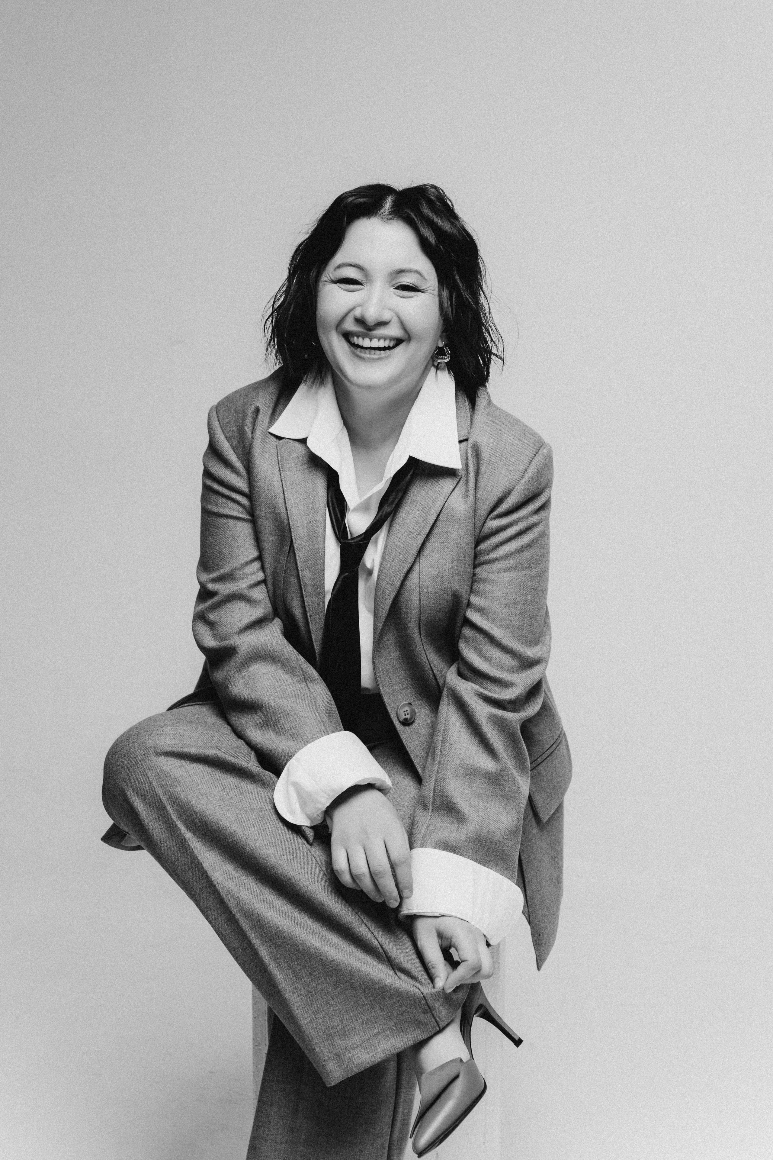 деловой портрет СПб, фотосессия для контента, деловая фотосессия, женский портрет, фотограф Питер, фотограф СПб, фотограф Петербург, черно-белая фотосессия, Вежновец Светлана фотограф