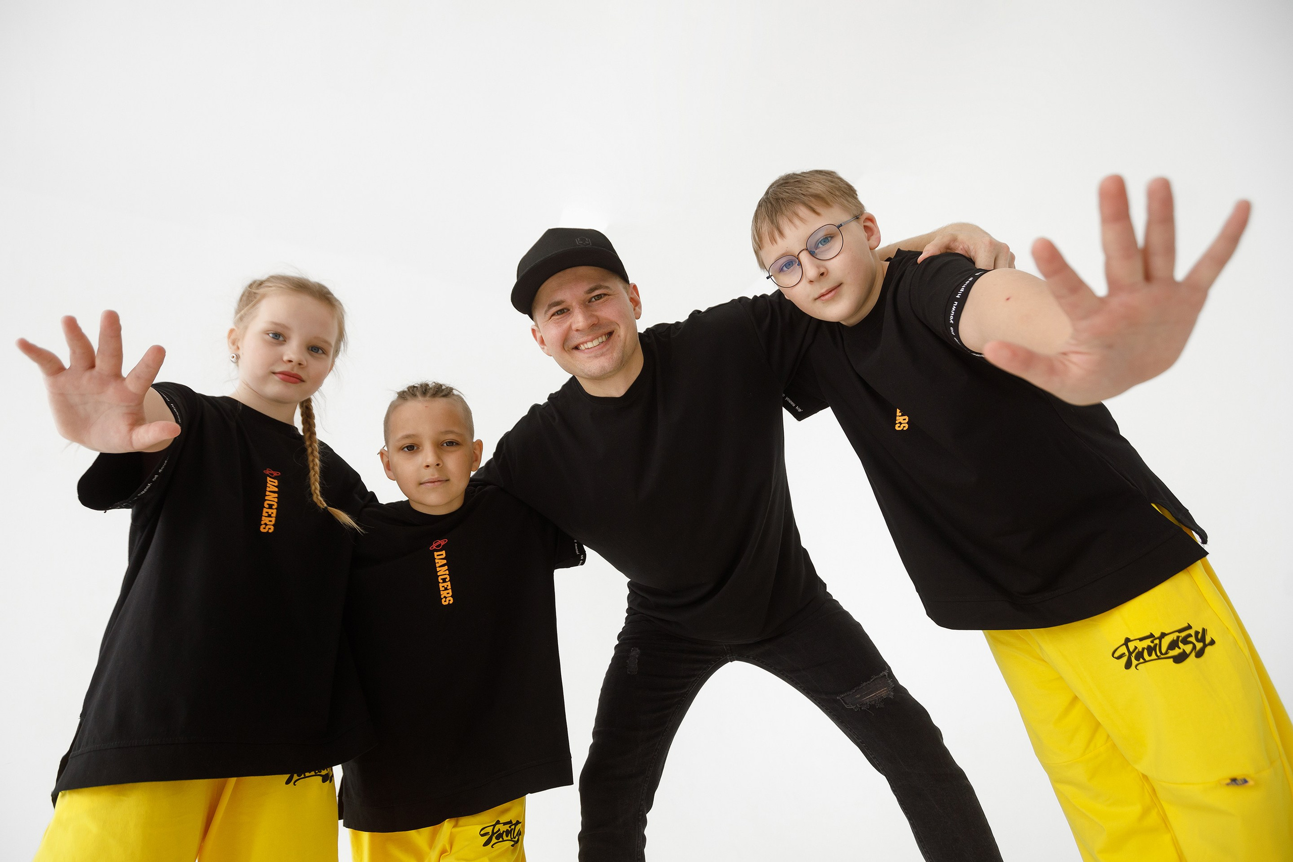 Фотосессия студии танцев. Профессиональный фотограф в Новосибирске