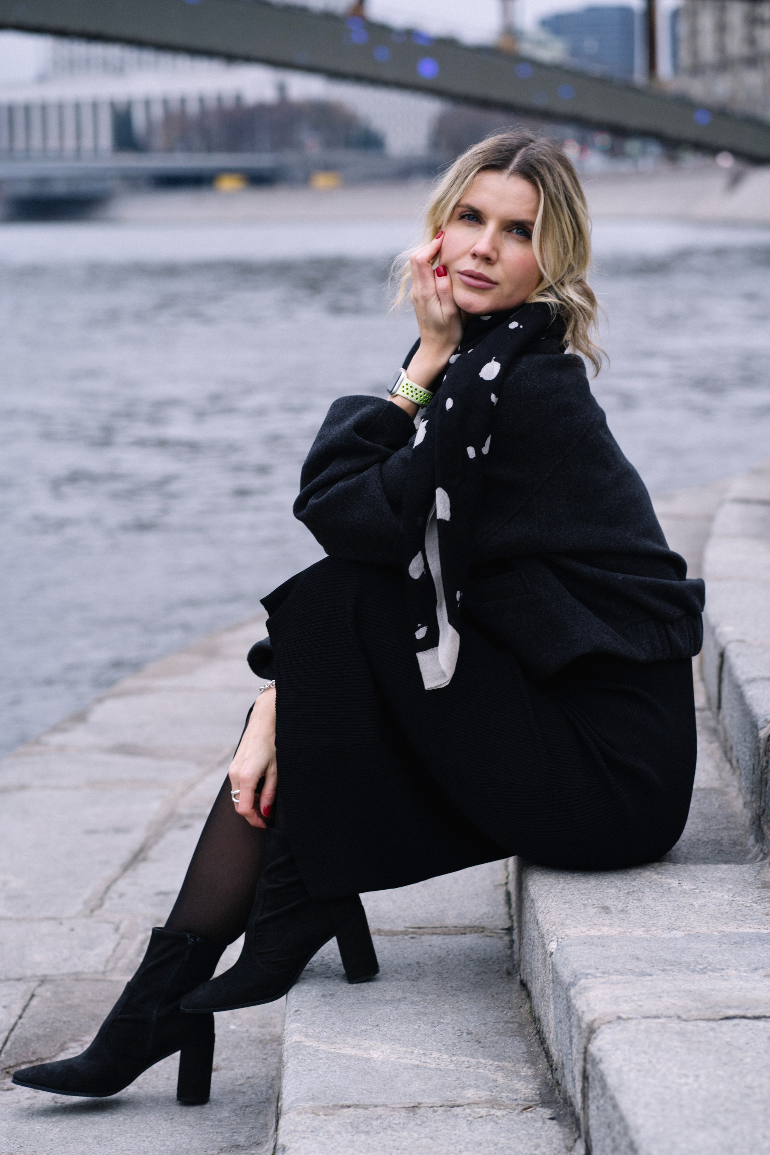 Марина, город, осень. Фотограф Линина Анна