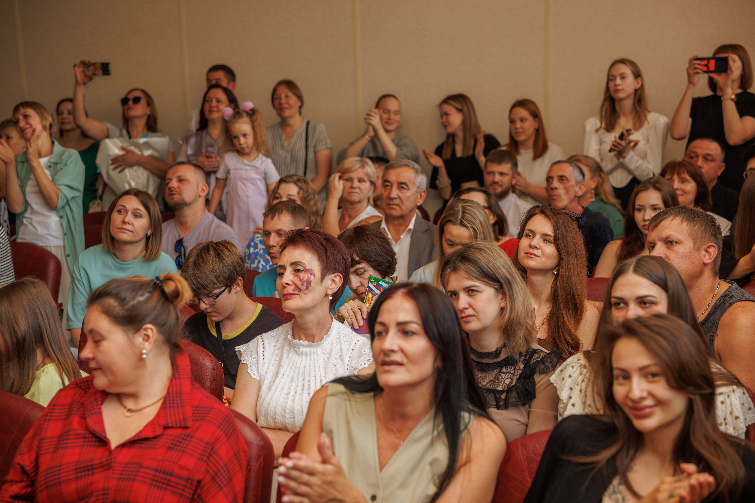 Вручение аттестатов. Свадебный и семейный фотограф в Новосибирске Ирина Дорошкова