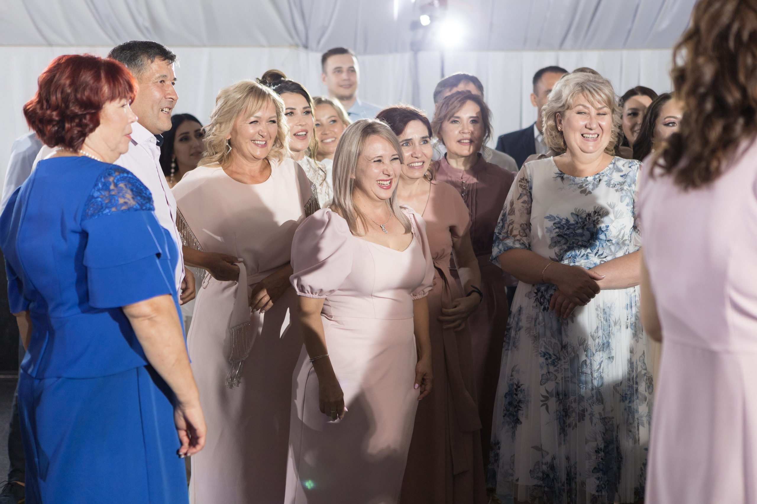 Свадебный фотограф Уфа — Руслан ГабдлисламовЖивые эмоции, красивые кадры, воспоминания на всю жизнь.Работаю по всей Республике Башкортоста. Свадебный фотограф Уфа Руслан Габдлисламов