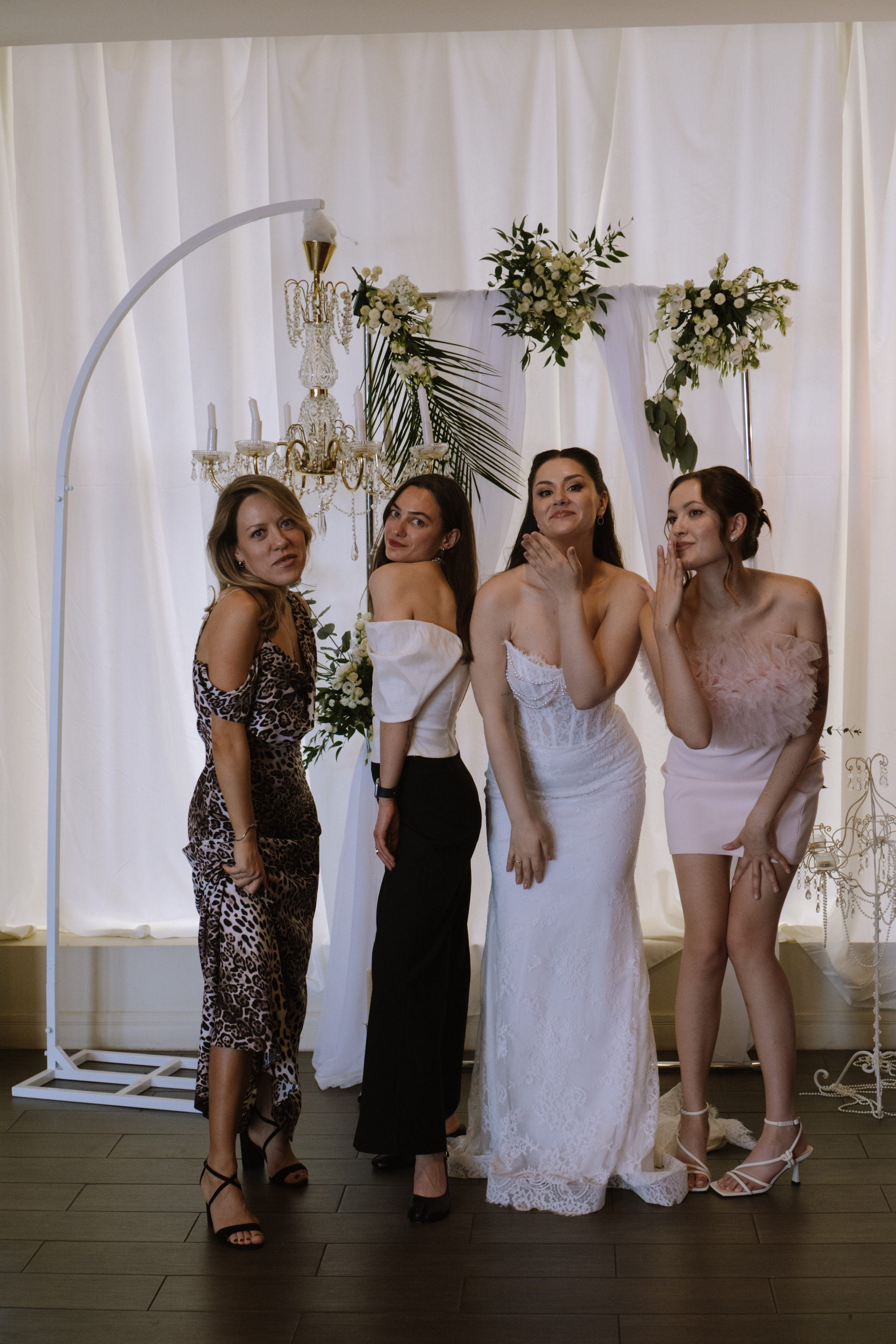 СВАДЕБНЫЙ БАНКЕТ НА ВЛАДИМИРСКОЙ В САНКТ-ПЕТЕРБУРГЕ (КАМЕРНАЯ СВАДЬБА). Профессиональный фотограф, Санкт-Петербург — Виктория Богомолова