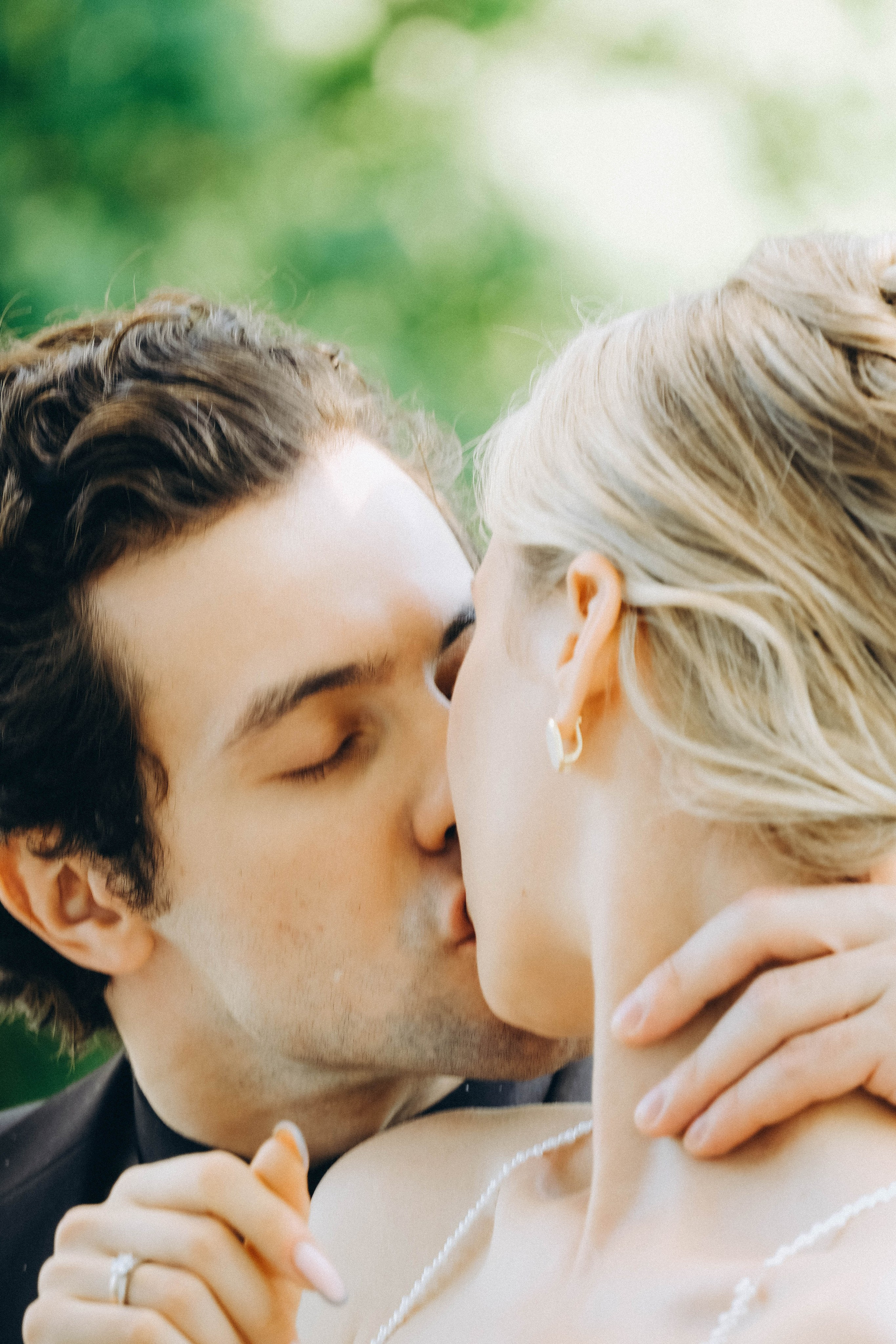 СВАДЕБНАЯ СЬЕМКА В ПАРКЕ ОРАНИЕНБАУМ. Профессиональный фотограф, Санкт-Петербург — Виктория Богомолова