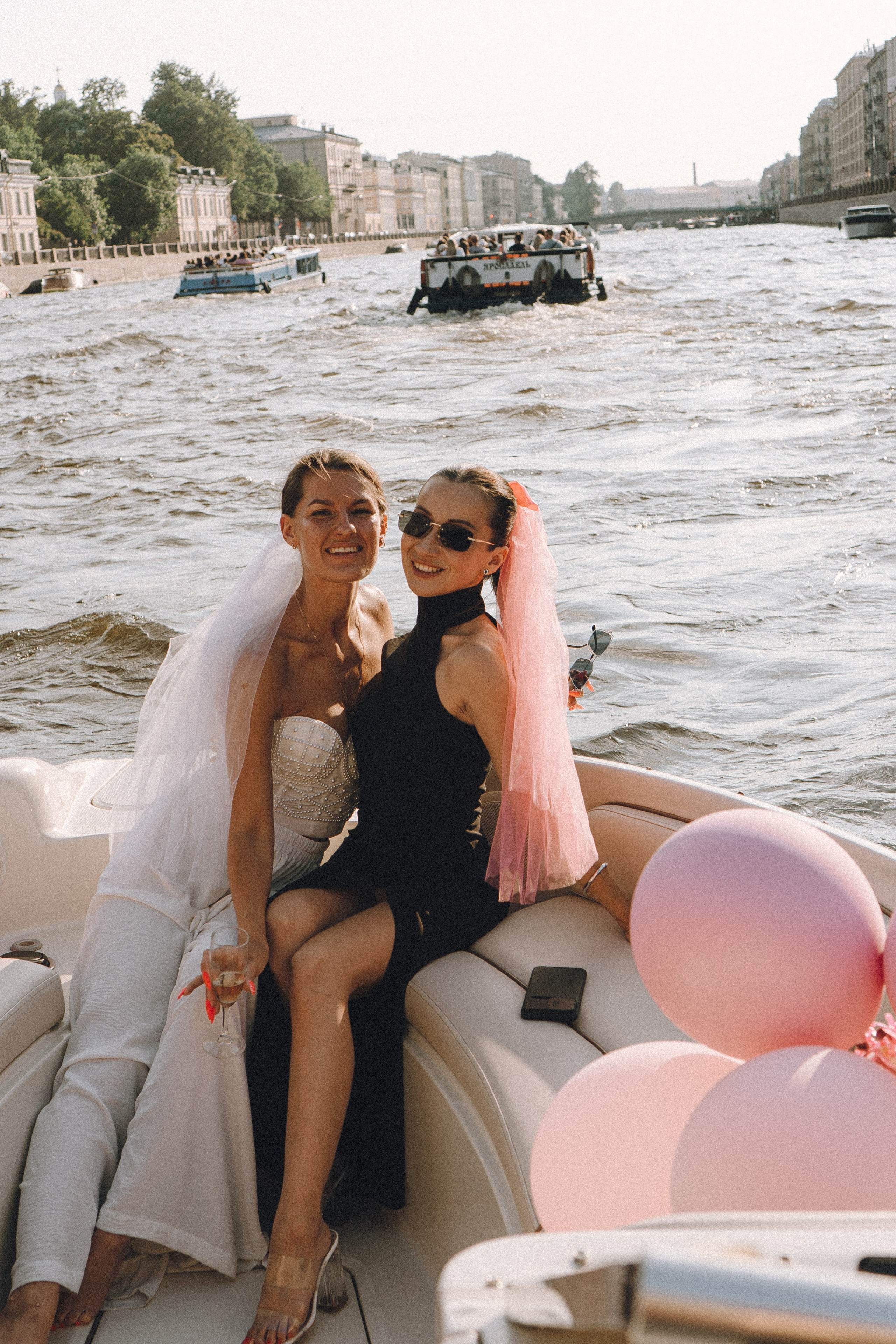 ДЕВИЧНИК НА КАТЕРЕ. Профессиональный фотограф, Санкт-Петербург — Виктория Богомолова