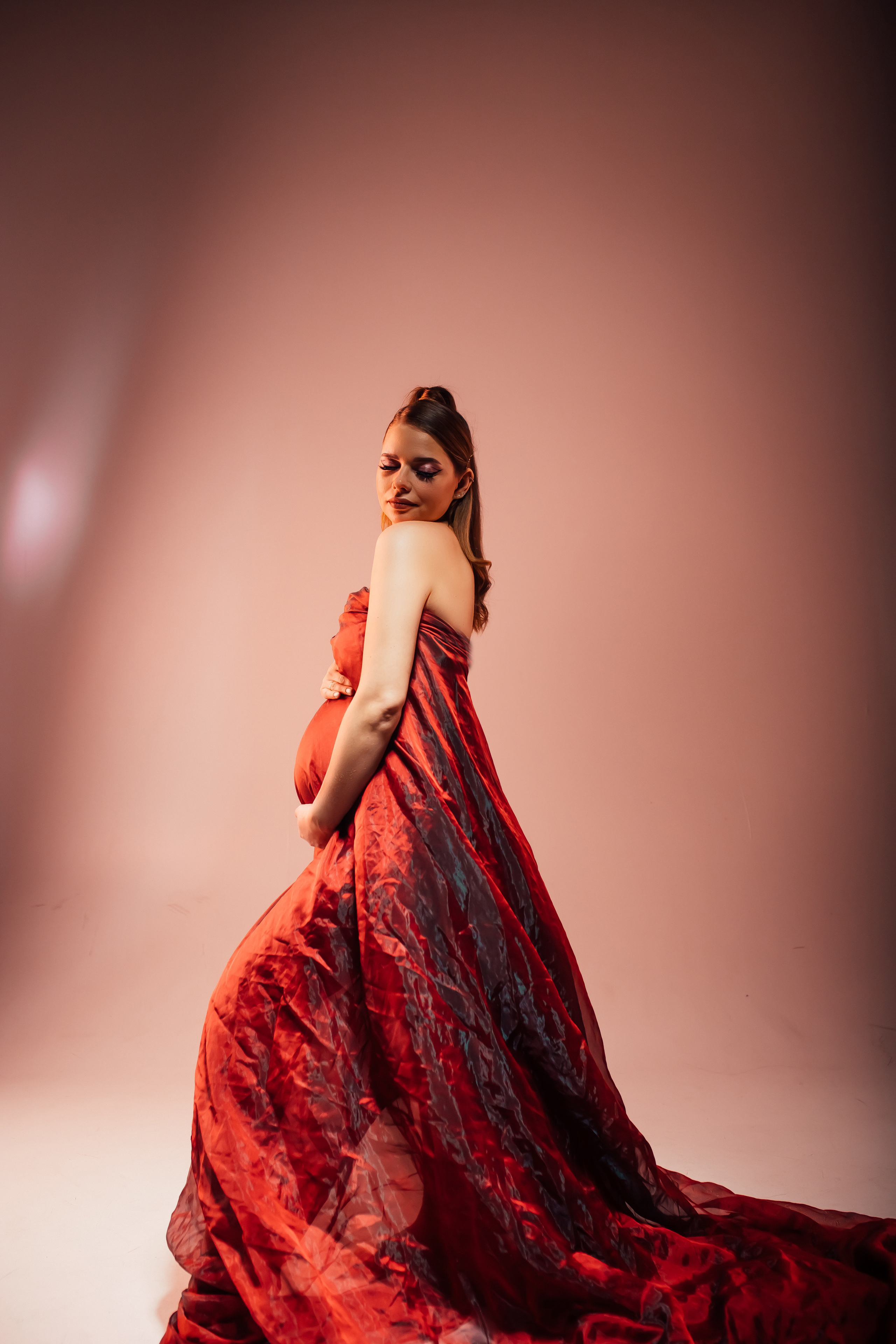 Света Беременность. Фотограф Тимербаева Алина г. Сургут