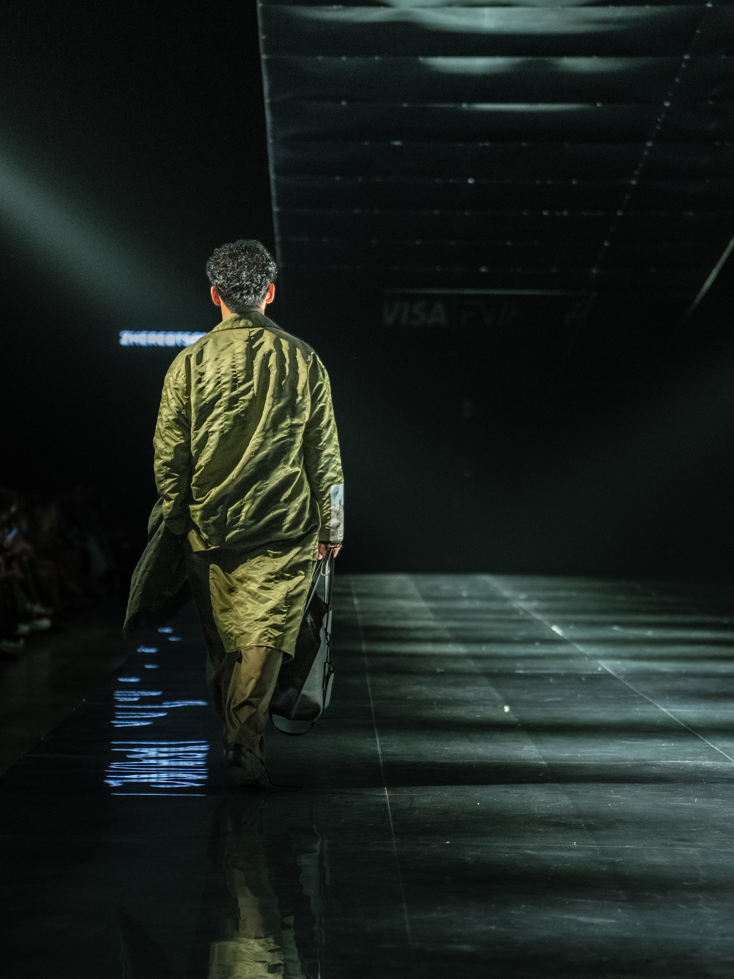 Visa Fashion Week Almaty Pre-Fall 2026 April Leonid Zherebtsov. Сайт Алматинского НЮ АРТ, будуар и фэшн фотографа Дениса Карпенко