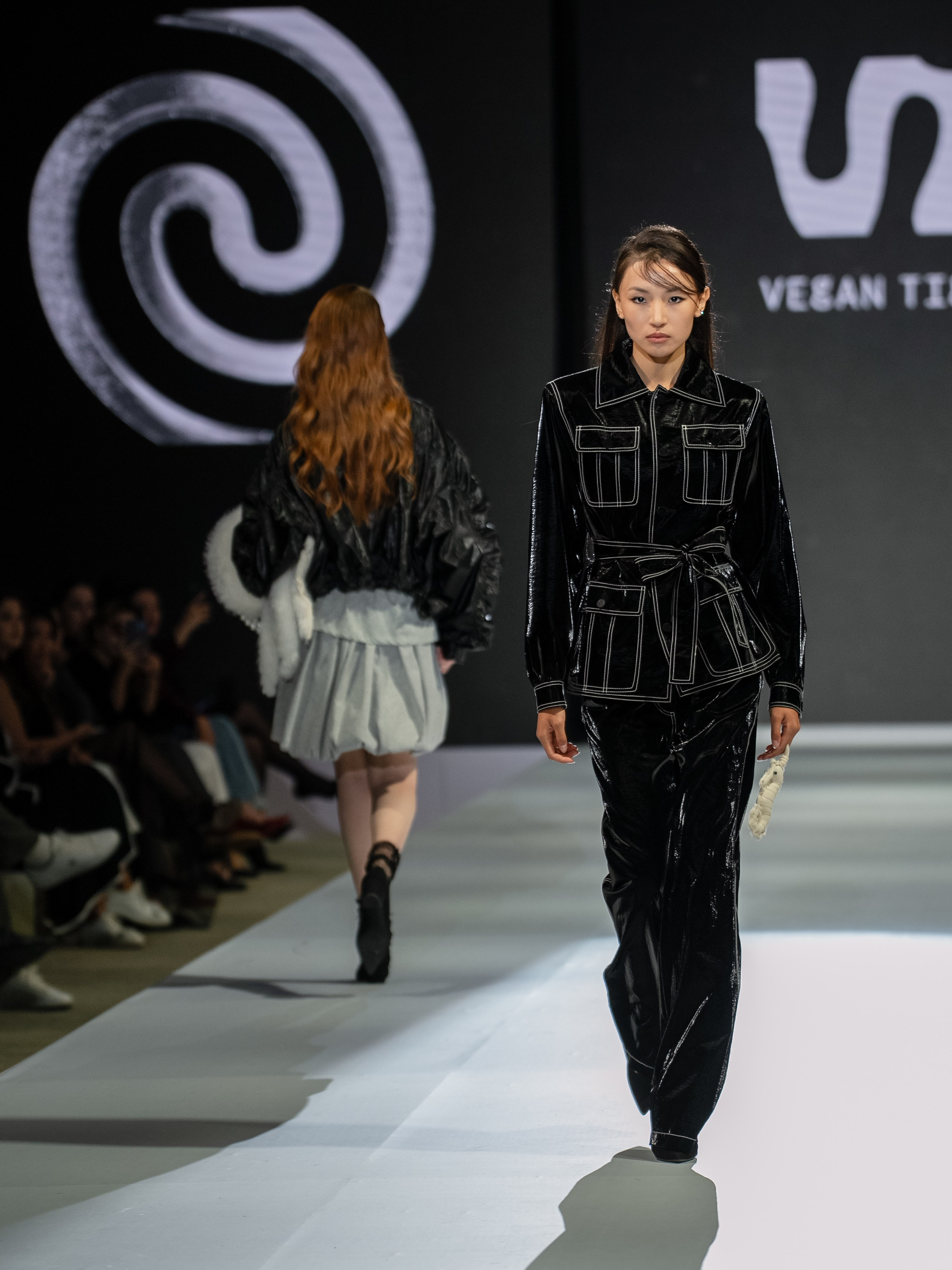 EURASIAN FASHION WEEK Vegan Tiger. Сайт Алматинского НЮ АРТ, будуар и фэшн фотографа Дениса Карпенко