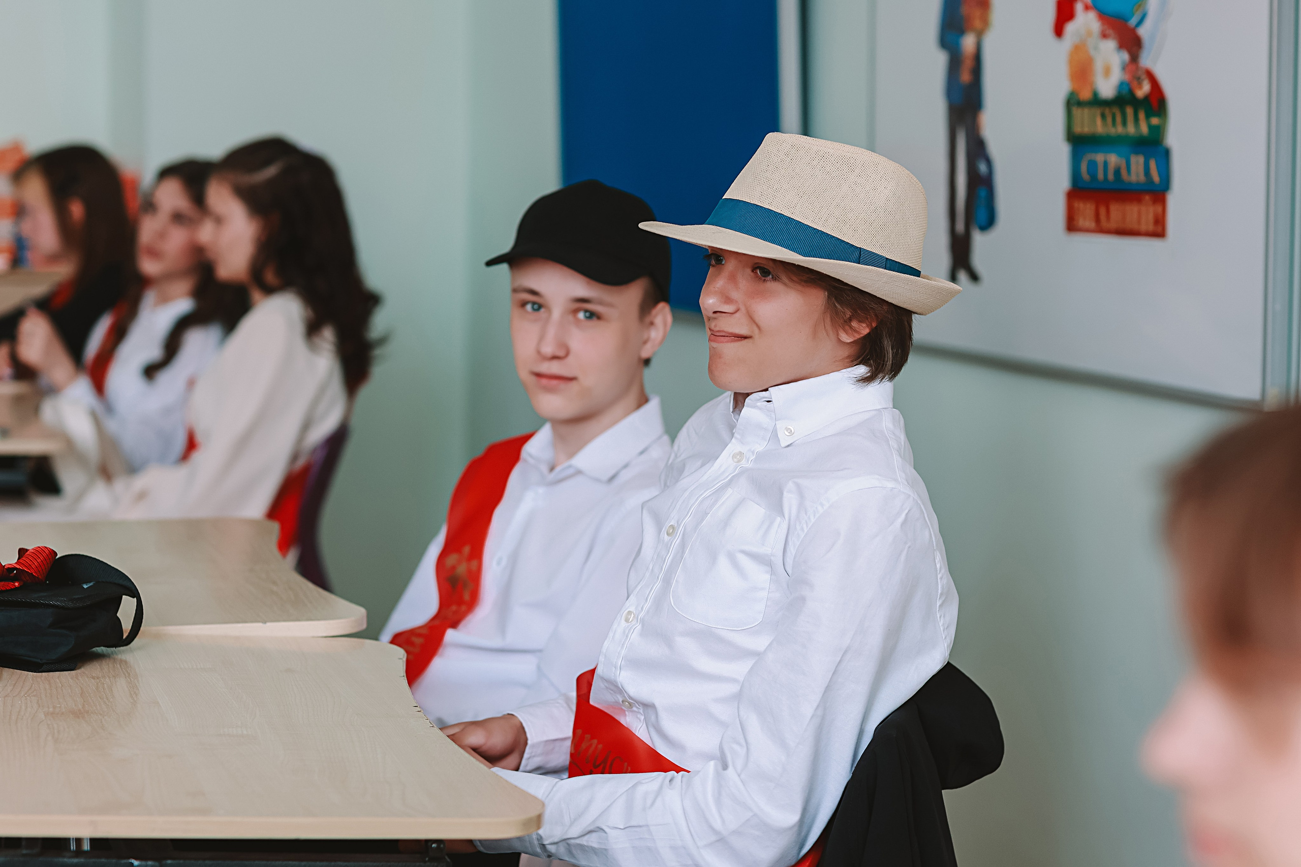 Последний звонок. Семейный фотограф Тюмень, фотограф на роды Салмина Мария