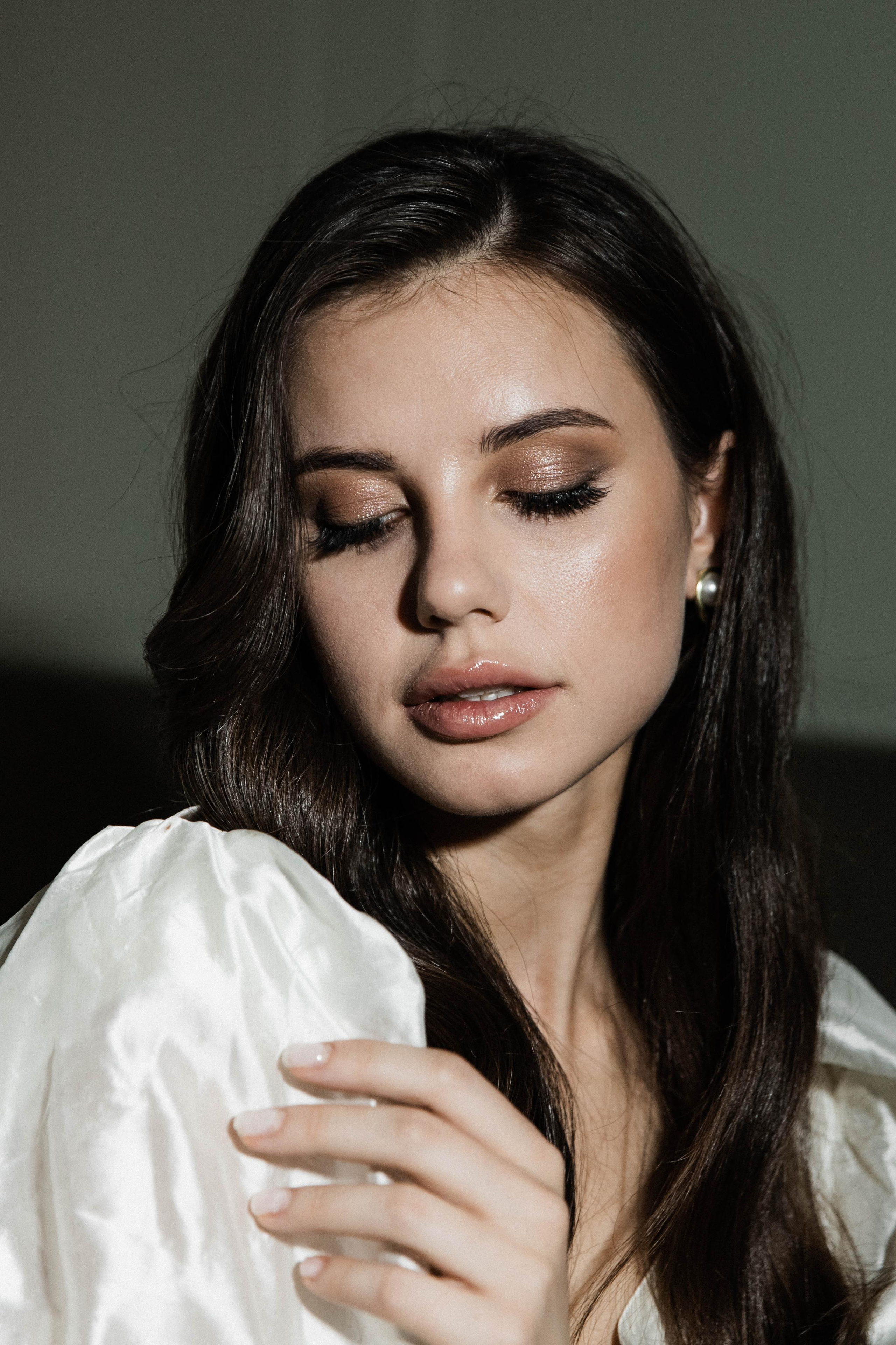 Совместные сборы в отеле. Свадебный фотограф Полина Панина