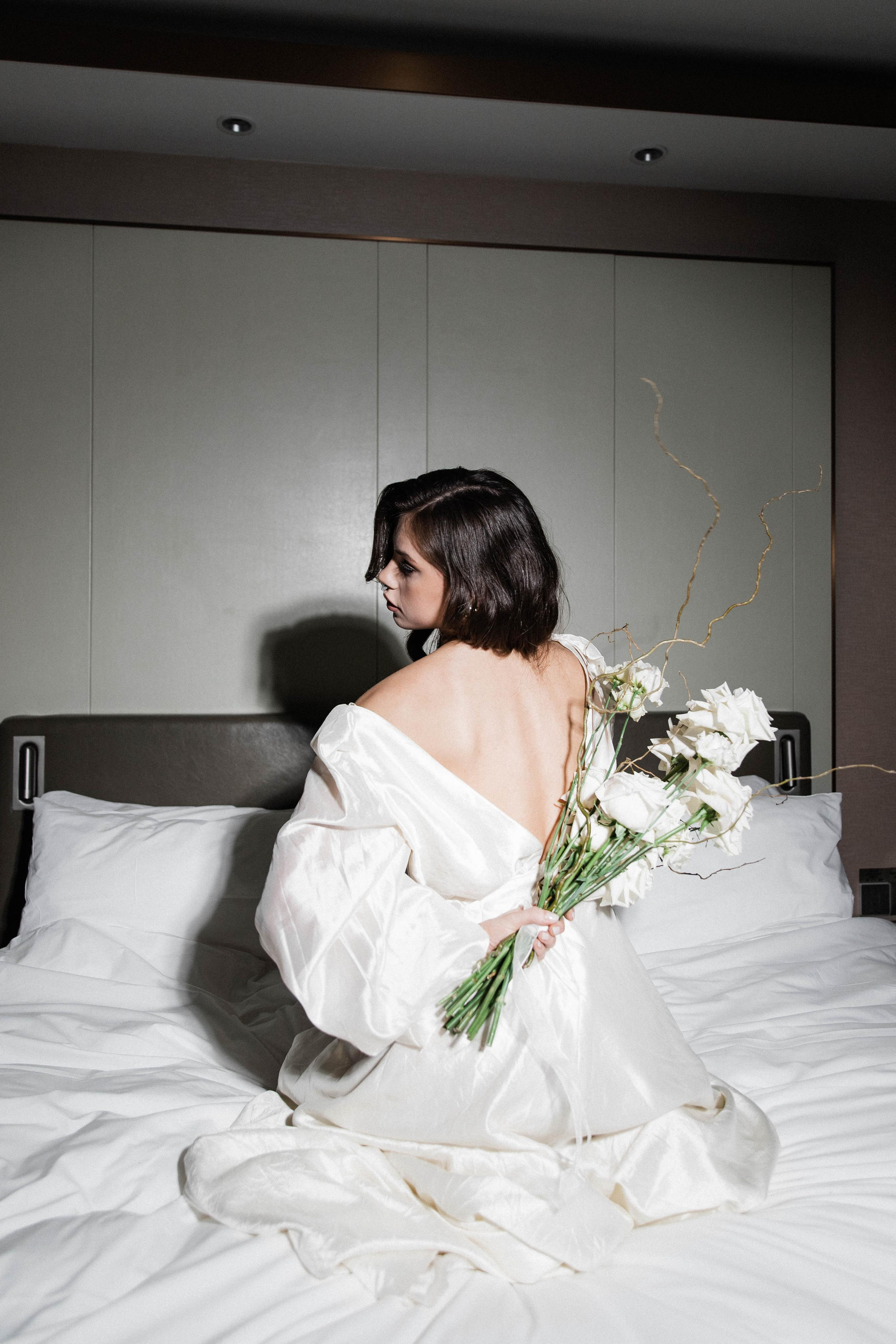 Совместные сборы в отеле. Свадебный фотограф Полина Панина