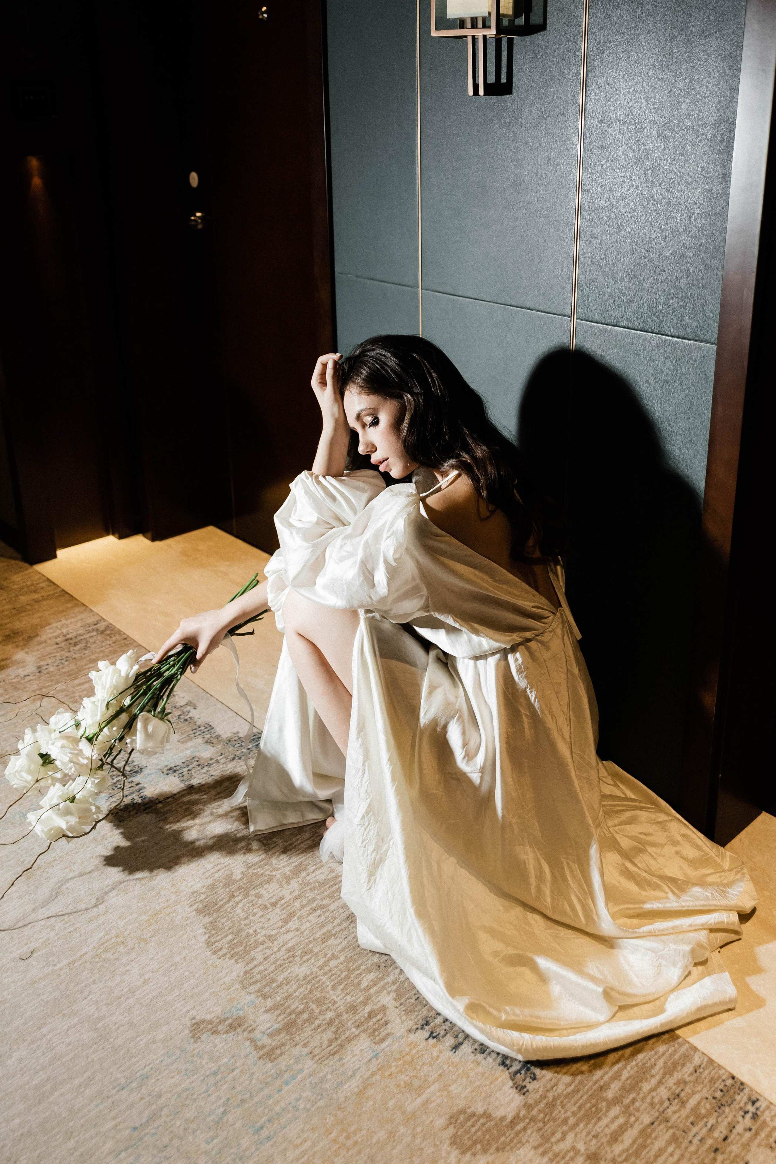 Совместные сборы в отеле. Свадебный фотограф Полина Панина