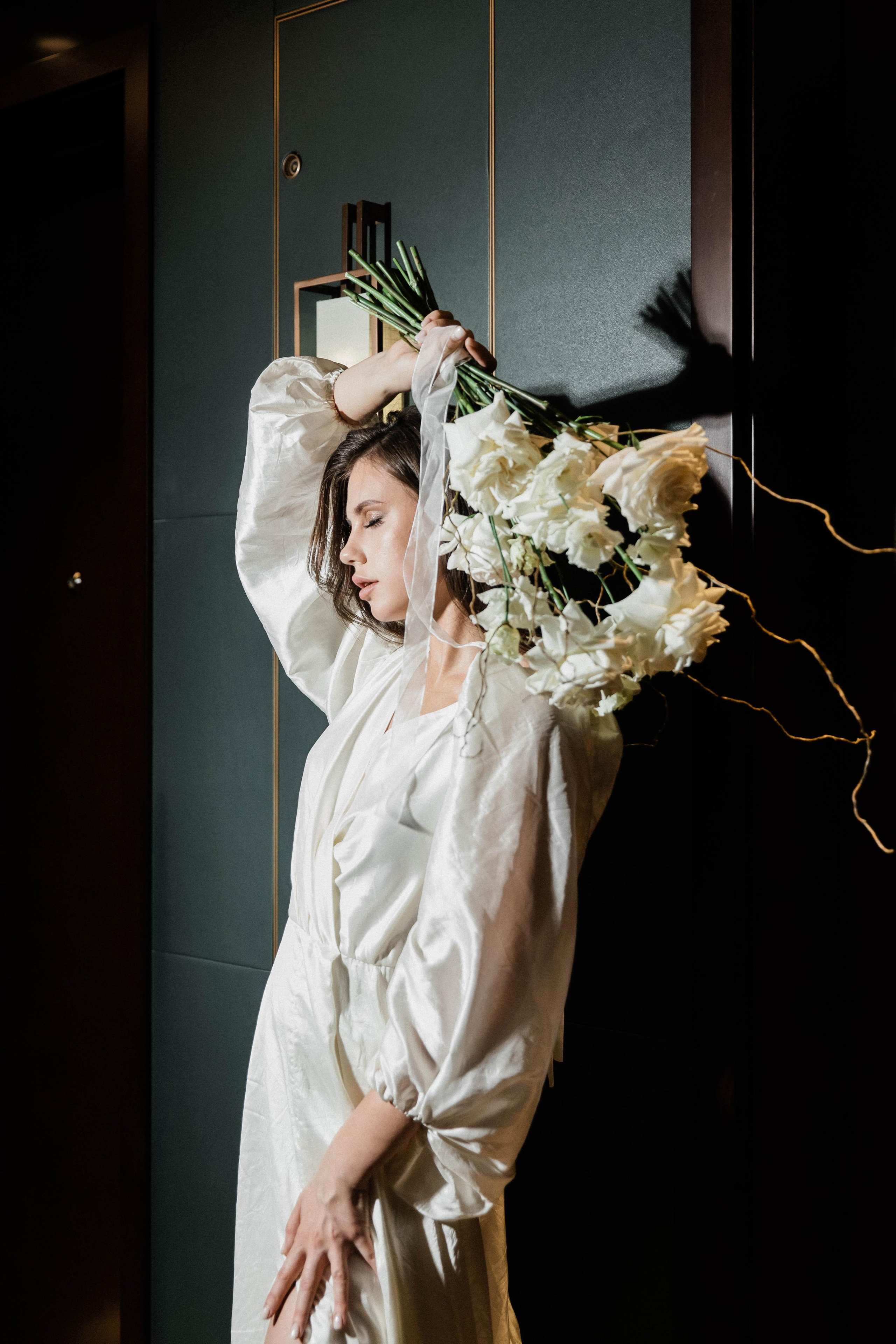 Совместные сборы в отеле. Свадебный фотограф Полина Панина