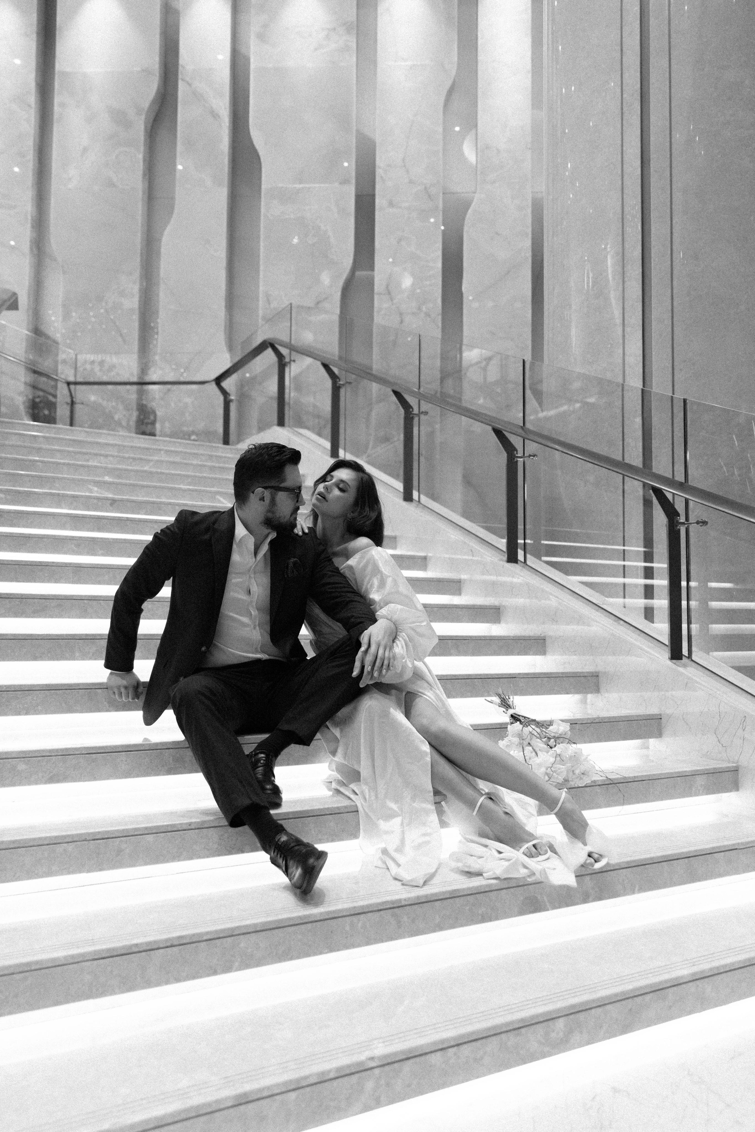 Совместные сборы в отеле. Свадебный фотограф Полина Панина