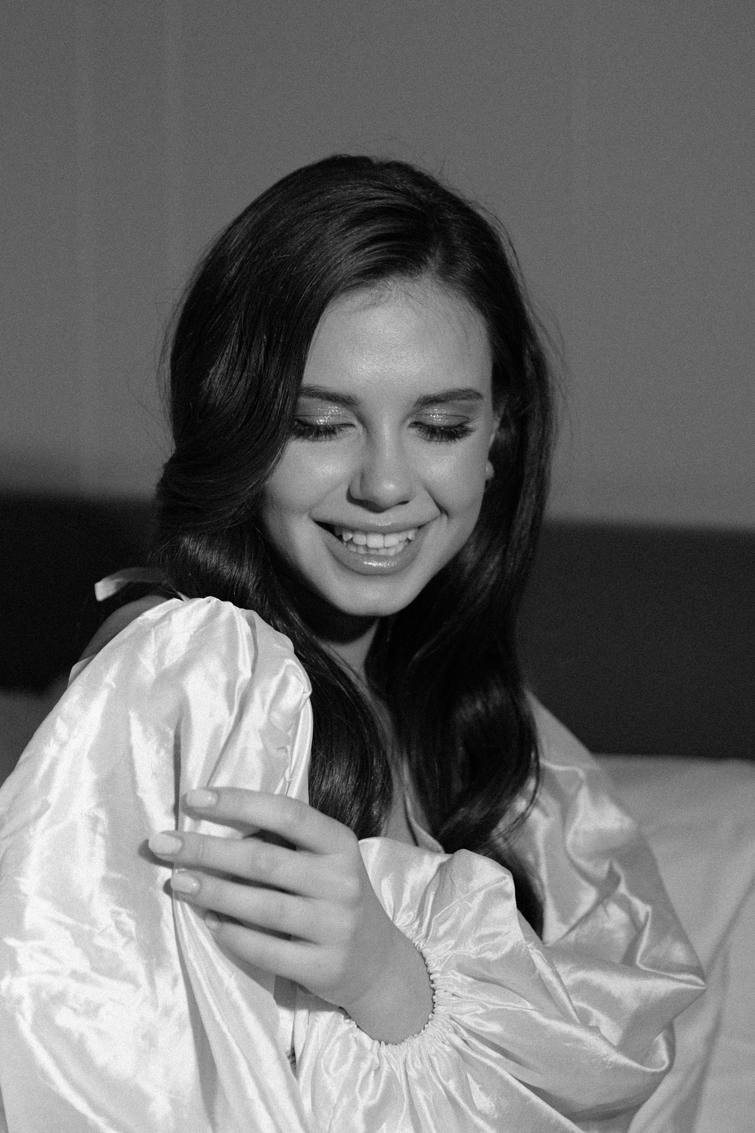 Совместные сборы в отеле. Свадебный фотограф Полина Панина