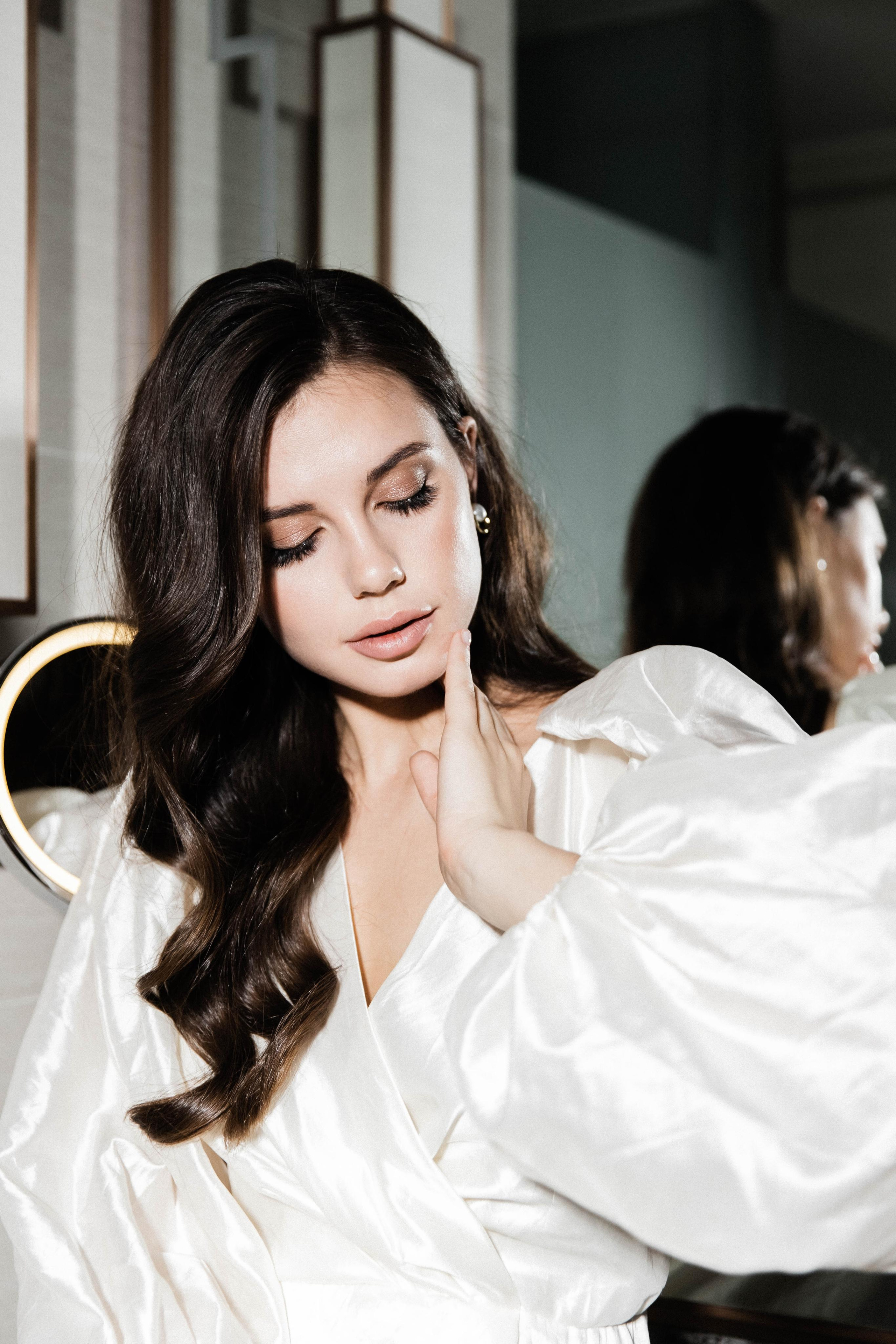 Совместные сборы в отеле. Свадебный фотограф Полина Панина