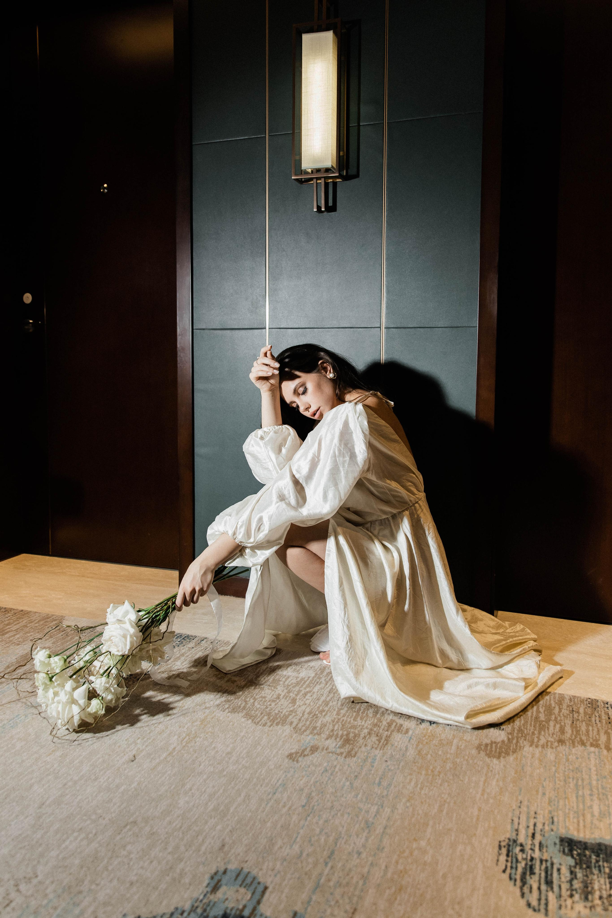 Совместные сборы в отеле. Свадебный фотограф Полина Панина