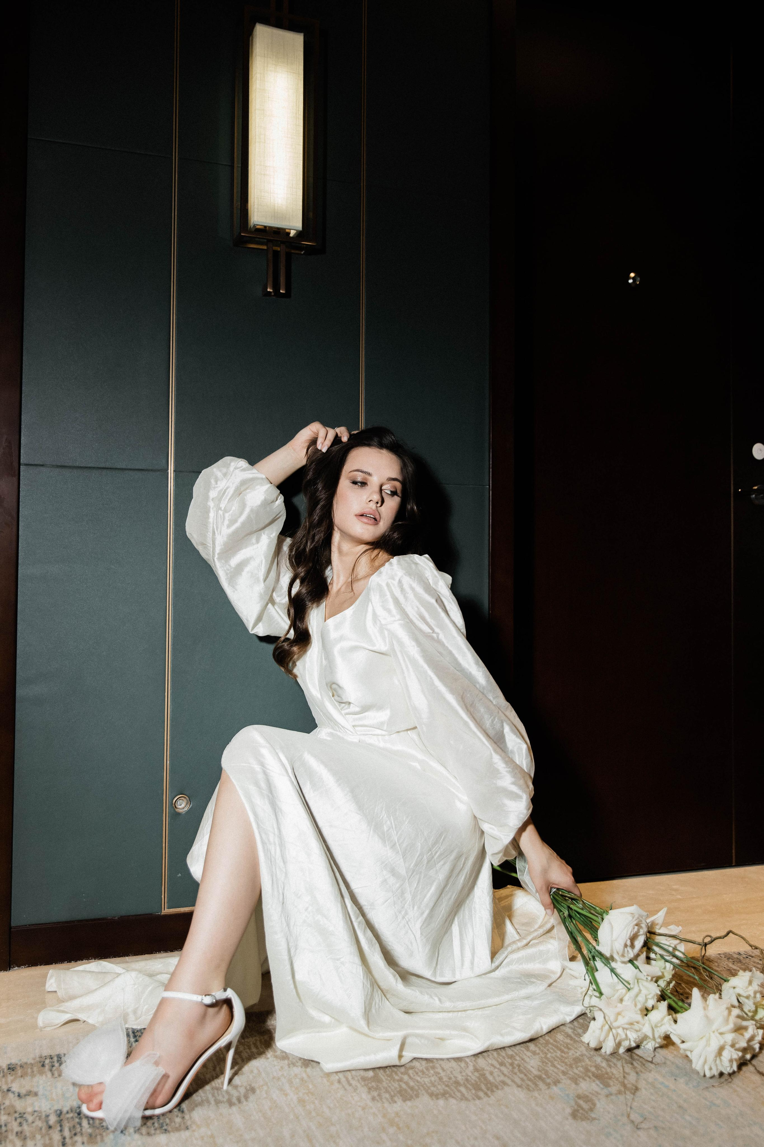 Совместные сборы в отеле. Свадебный фотограф Полина Панина