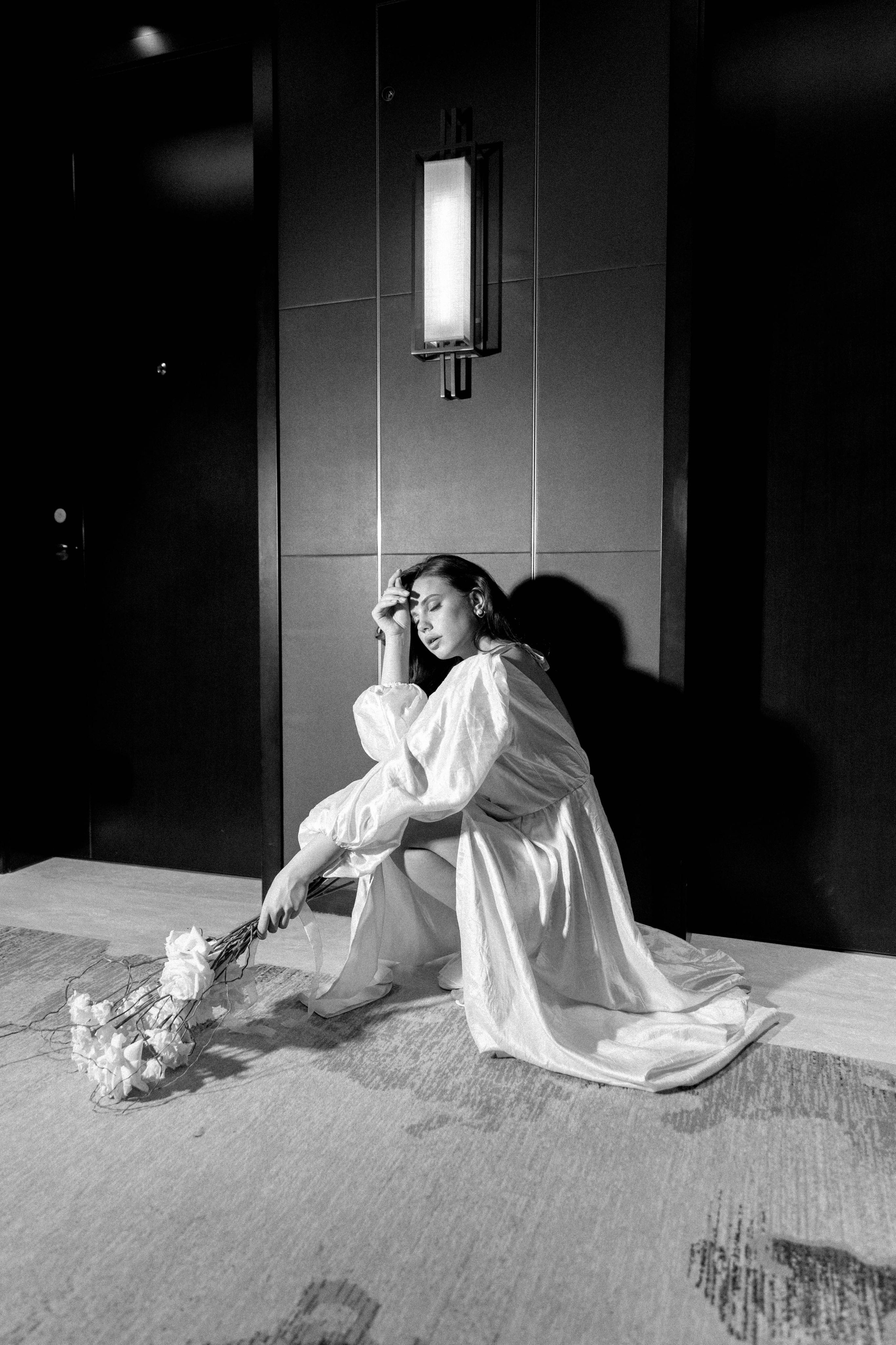 Совместные сборы в отеле. Свадебный фотограф Полина Панина