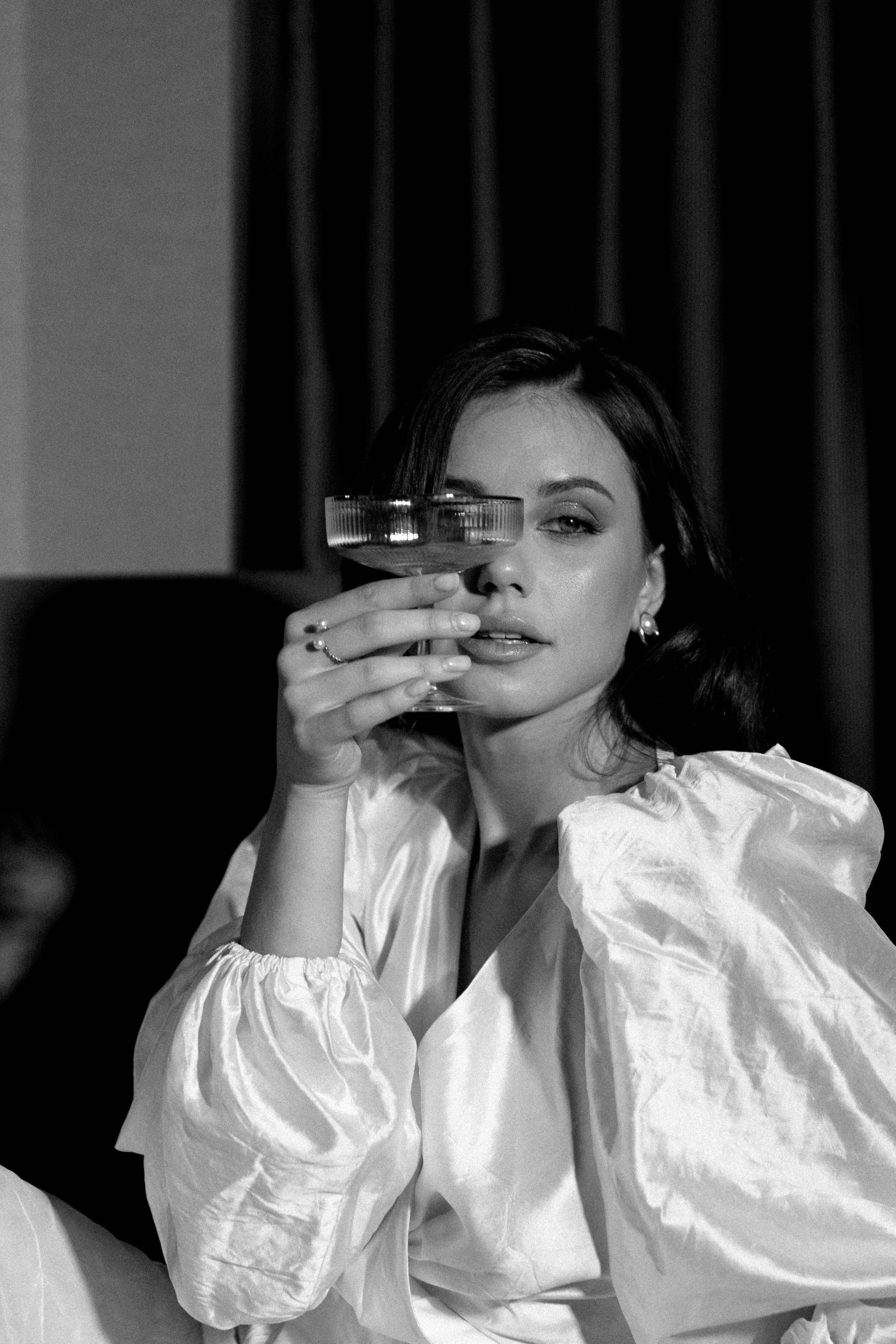 Совместные сборы в отеле. Свадебный фотограф Полина Панина