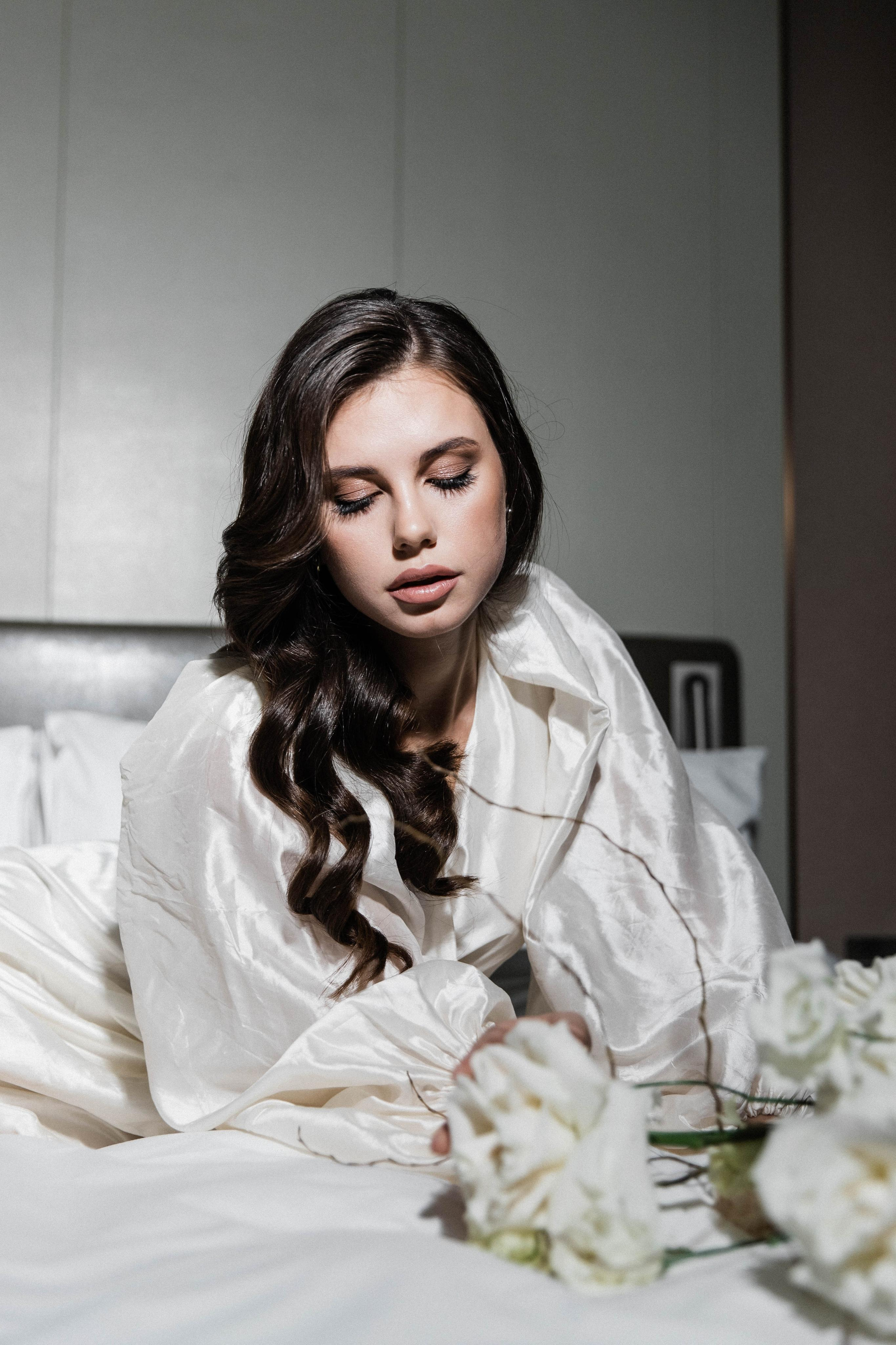 Совместные сборы в отеле. Свадебный фотограф Полина Панина