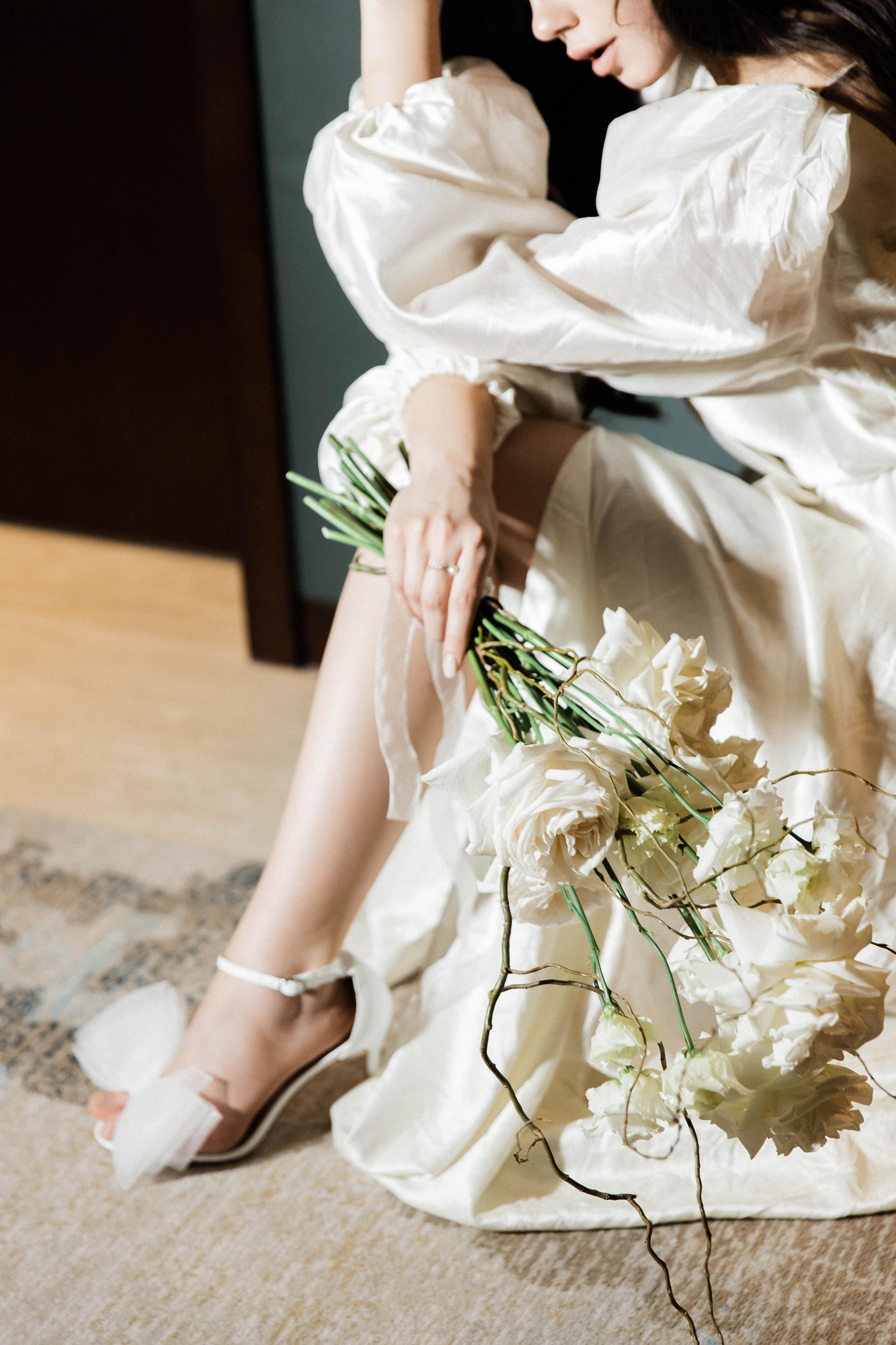 Совместные сборы в отеле. Свадебный фотограф Полина Панина