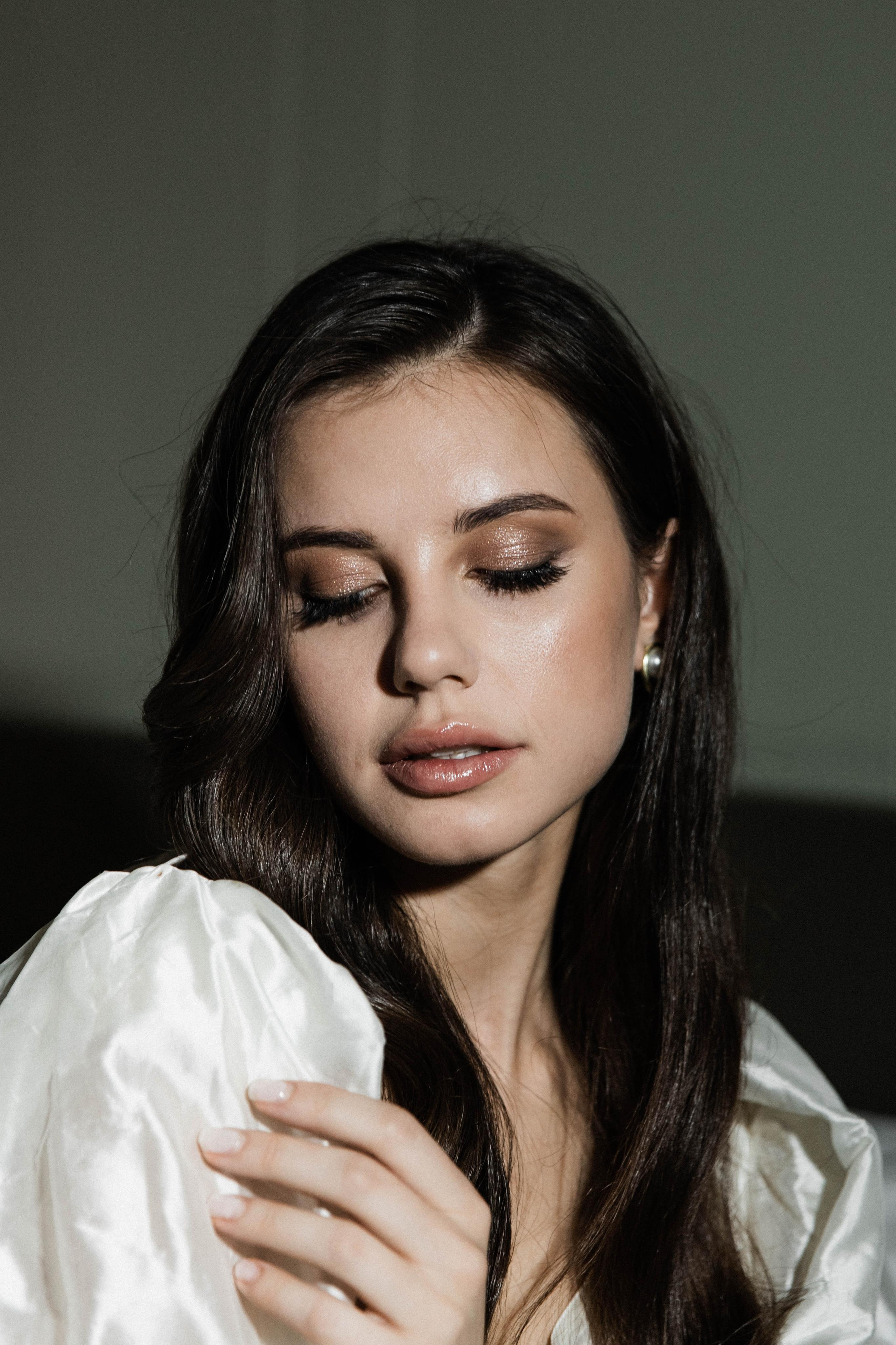 Совместные сборы в отеле. Свадебный фотограф Полина Панина