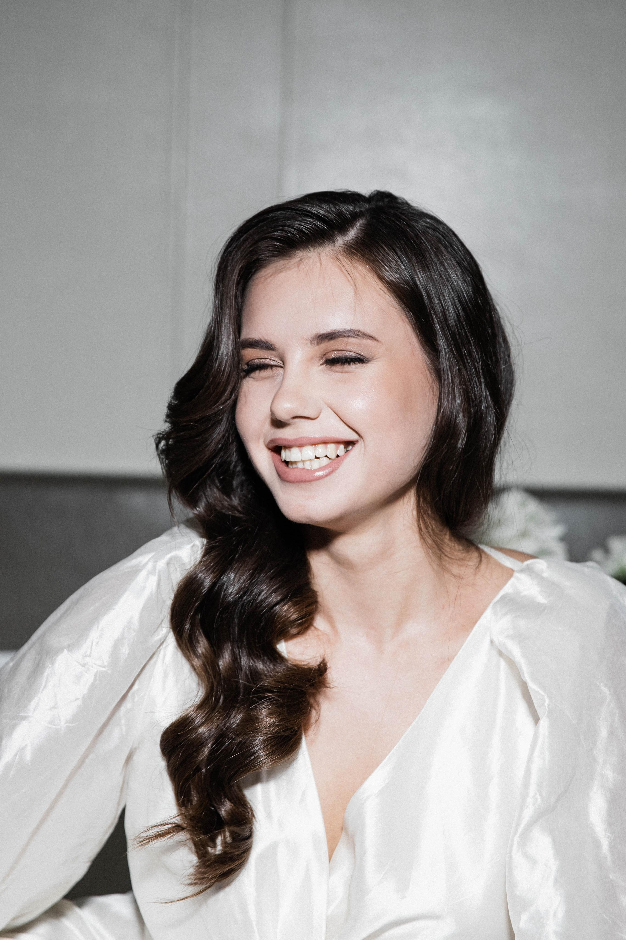 Совместные сборы в отеле. Свадебный фотограф Полина Панина