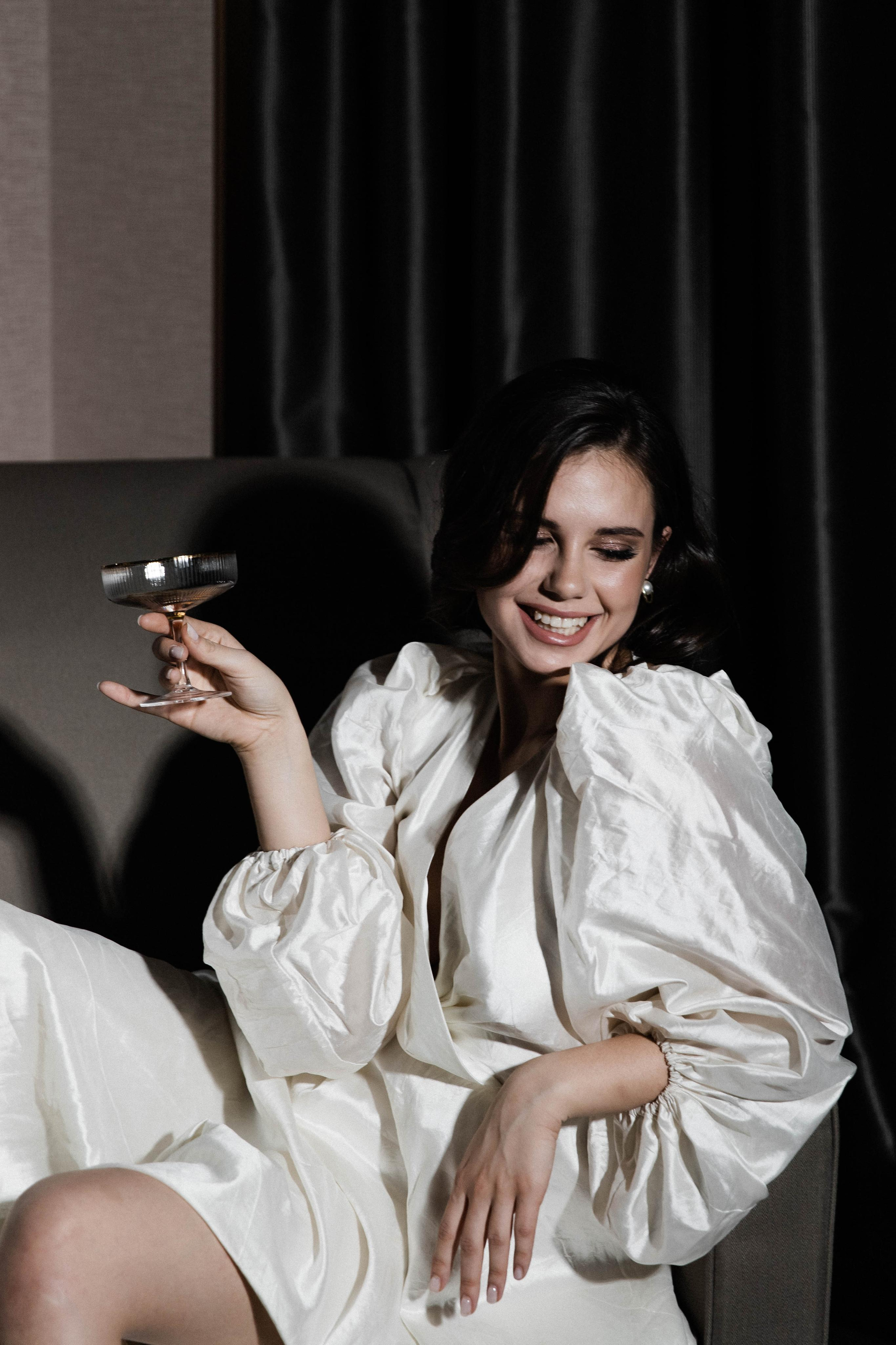 Совместные сборы в отеле. Свадебный фотограф Полина Панина