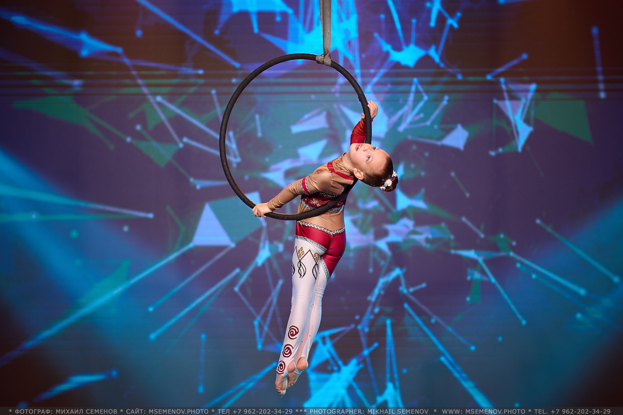 АНОНС фоторепортажа с Юбилейного концерта «ГРАЦИЯ». Фотограф, фотопроекты Михаила Семенова в Ярославле. Фотошкола