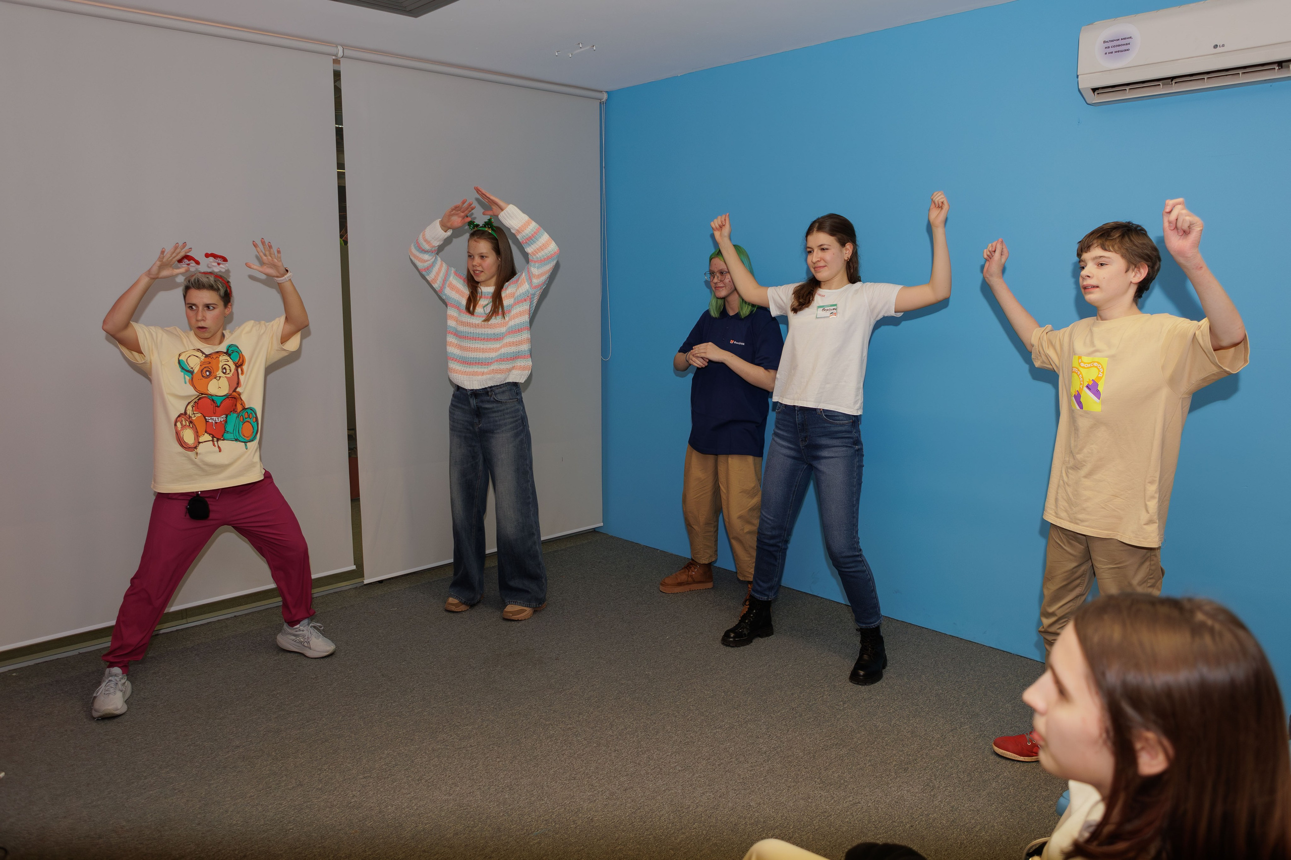 8-11 классы: Новый год в ФОКСФОРД. Выпускные альбомы и школьный фотограф в Подольске, Троицке, Щербинке, Москве и Московской области