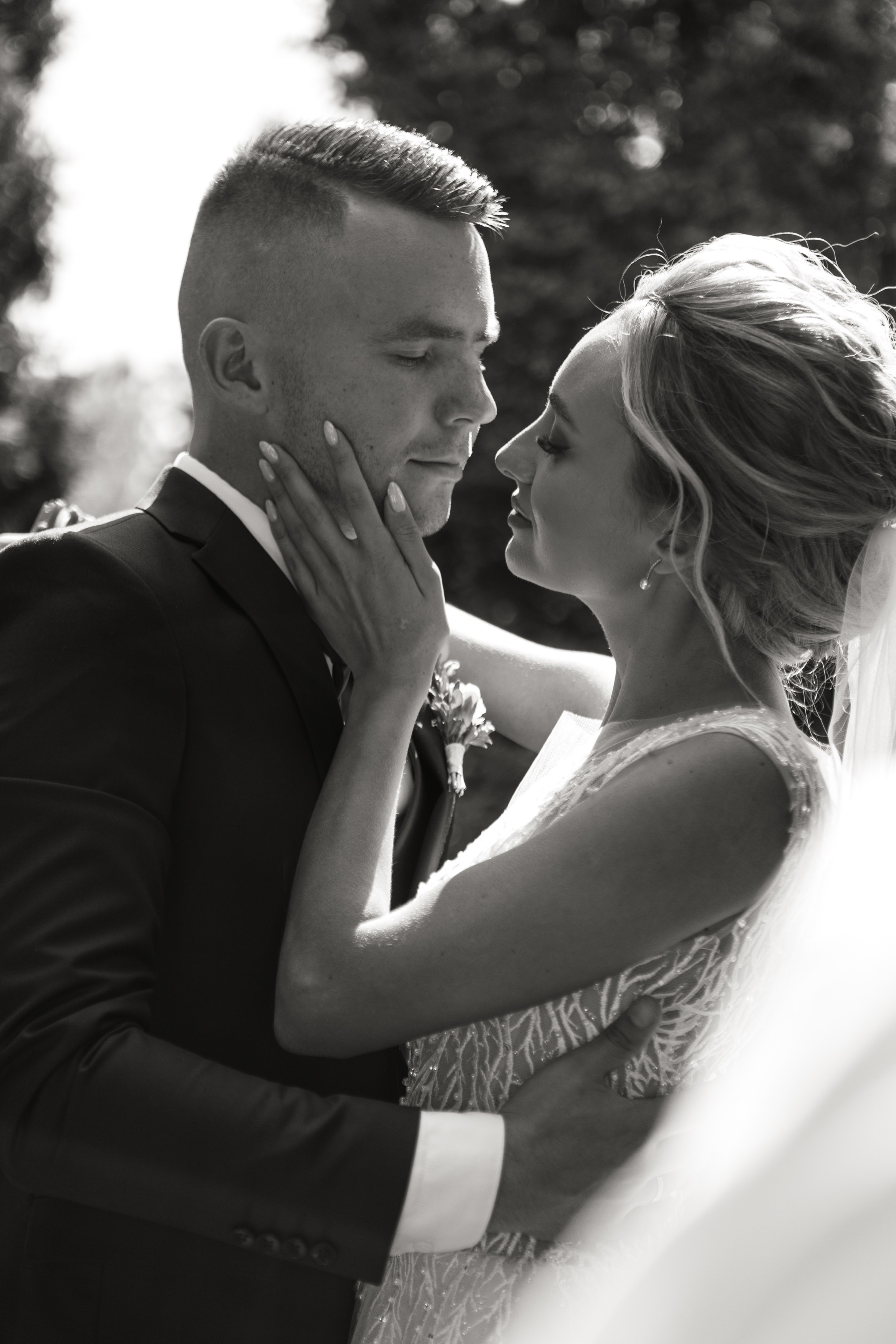 Свадебный фотограф Уфа — Руслан ГабдлисламовЖивые эмоции, красивые кадры, воспоминания на всю жизнь.Работаю по всей Республике Башкортоста. Свадебный фотограф Уфа Руслан Габдлисламов