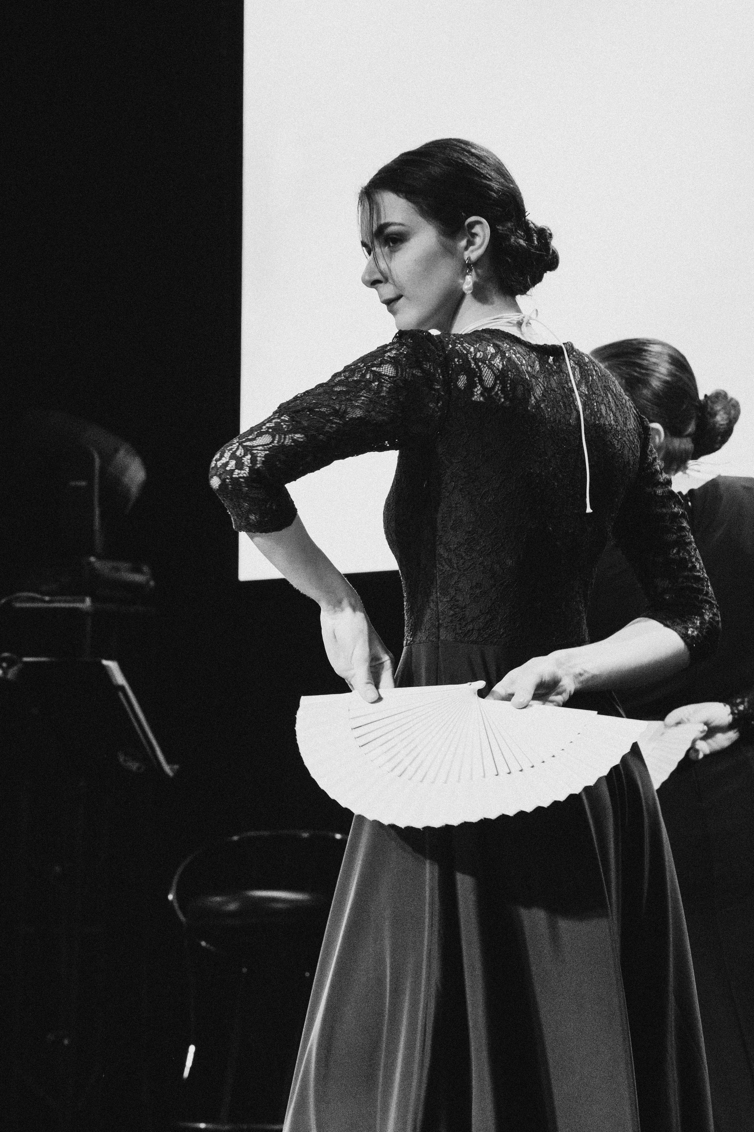 Спектакль «Mujeres» («Женщины»), студия фламенко Tierra del Sol. Анна Демидова — фотография для жизни и бизнеса в Абакане