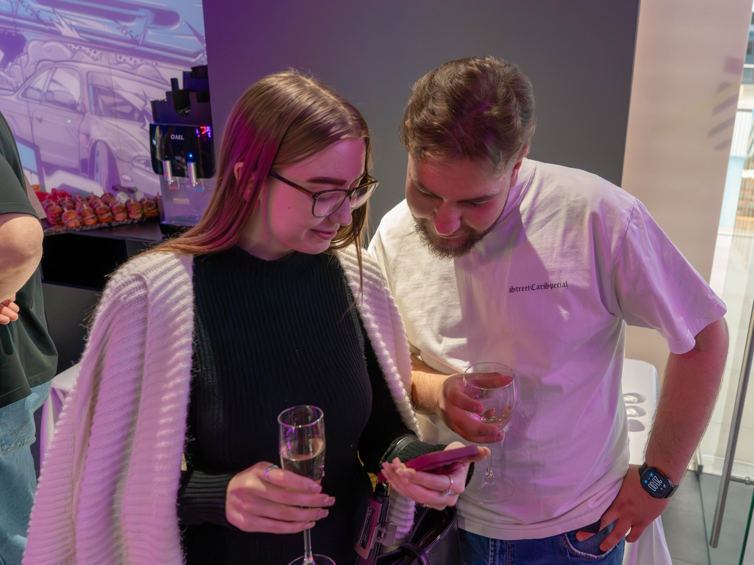 Открытие компьютерного клуба «Meta Racing». FM Media Сrew. Репортажные фото и видео