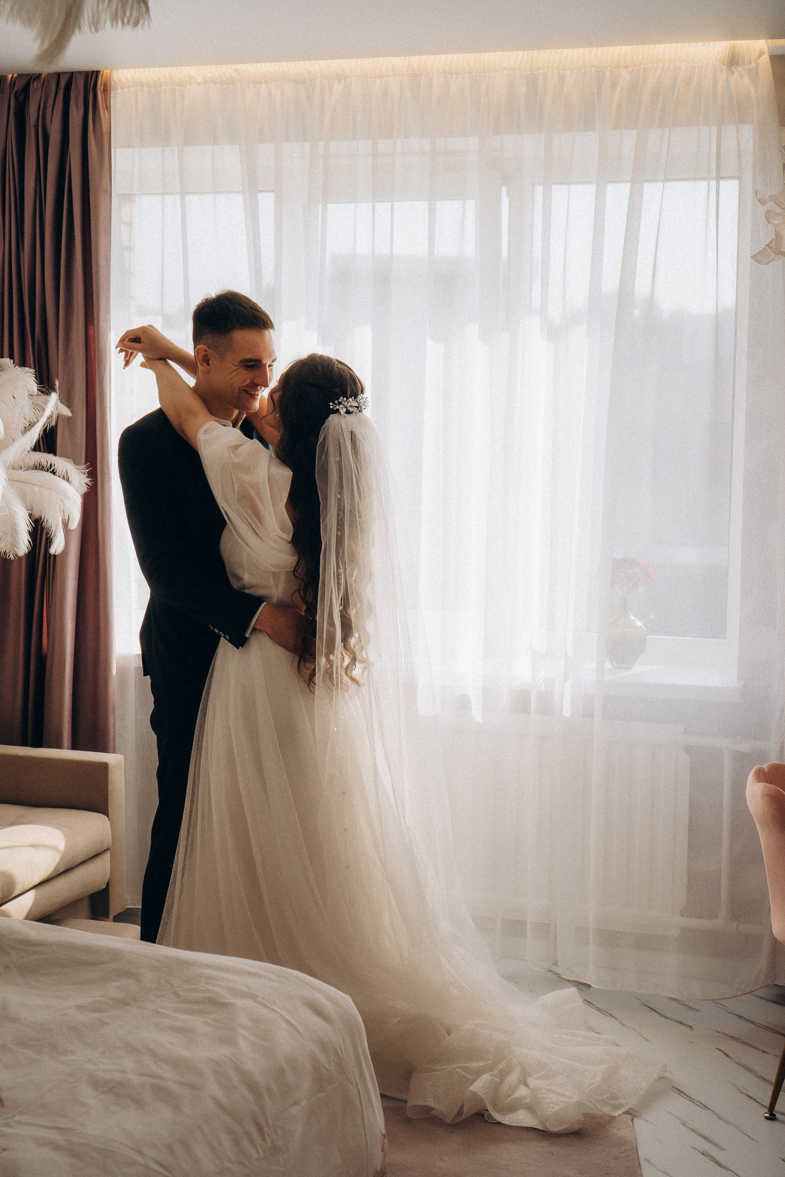 СВАДЕБНАЯ СЬЕМК В ПАРКЕ 300-ЛЕТИЯ. Профессиональный фотограф, Санкт-Петербург — Виктория Богомолова