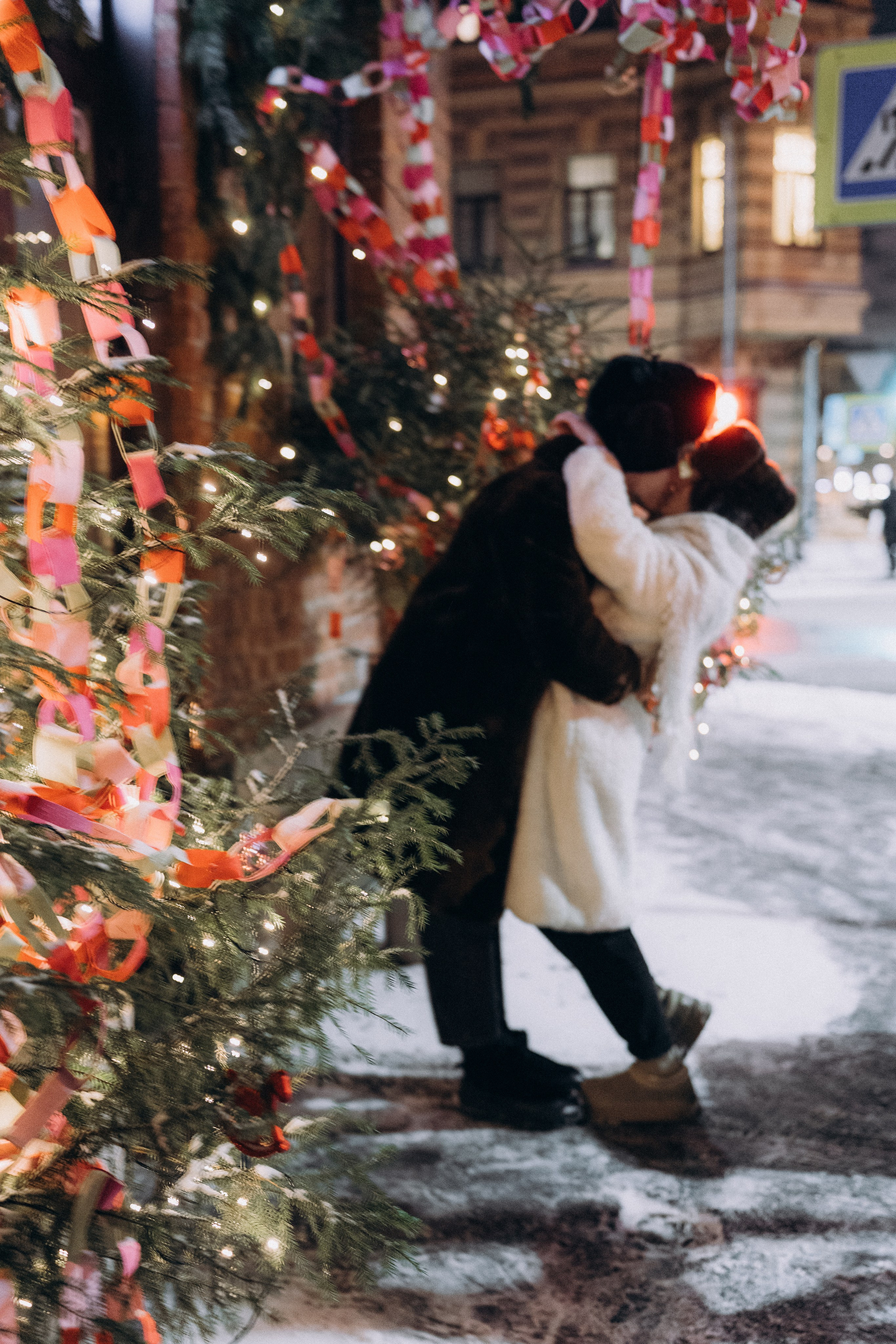 НОВОГОДНЯЯ ПРОГУЛКА ПАРЫ ПО ЧЕРНЫШЕВСКОЙ ПЕРЕД НОВЫМ ГОДОМ. Профессиональный фотограф, Санкт-Петербург — Виктория Богомолова
