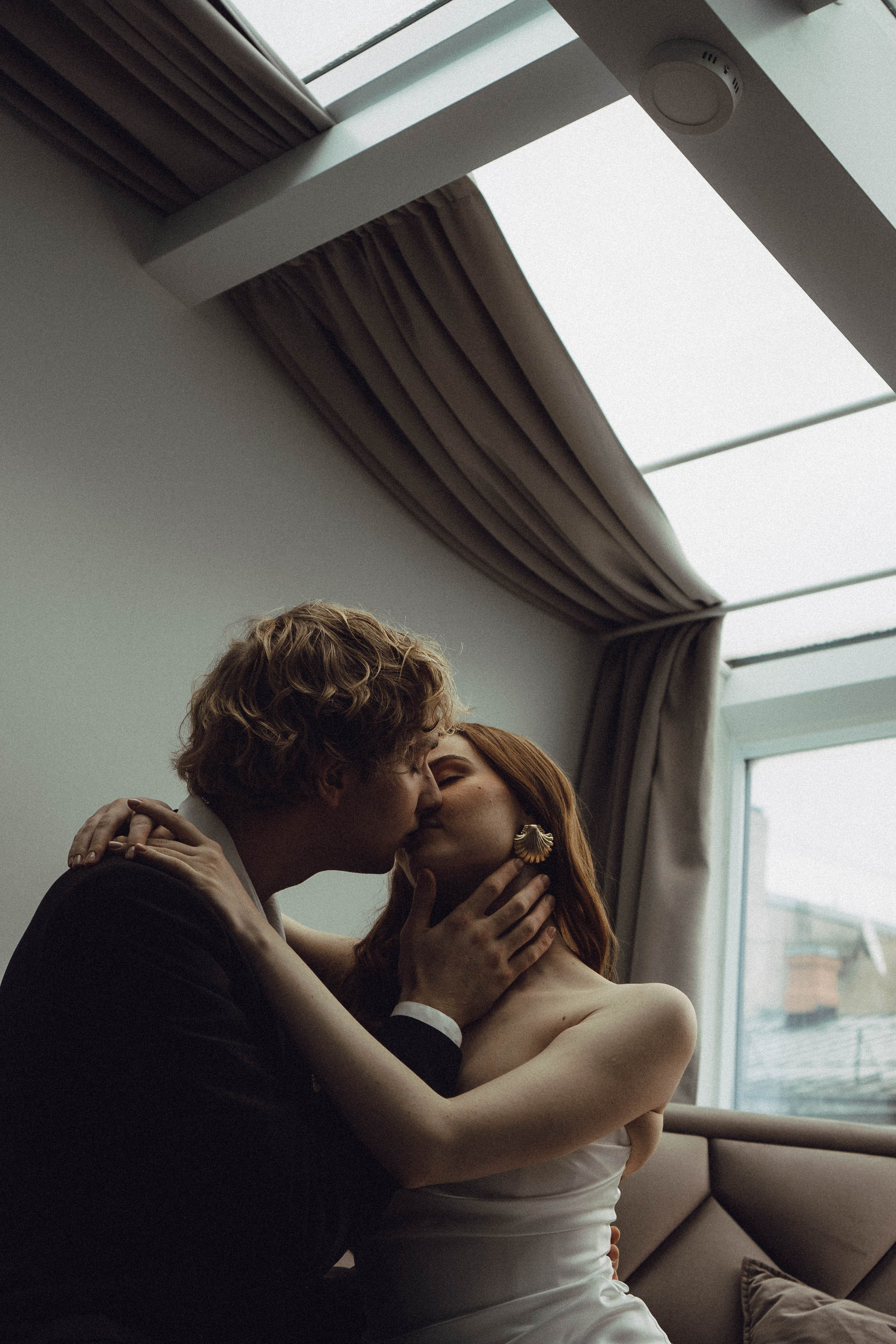 СВАДЕБНАЯ СЬЕМКА В ОТЕЛЕ. СБОРЫ ЖЕНИХА И НЕВЕСТЫ И ТАКЖЕ ТОР И ПОДГОТОВКА К ПРОГУЛКЕ. Профессиональный фотограф, Санкт-Петербург — Виктория Богомолова