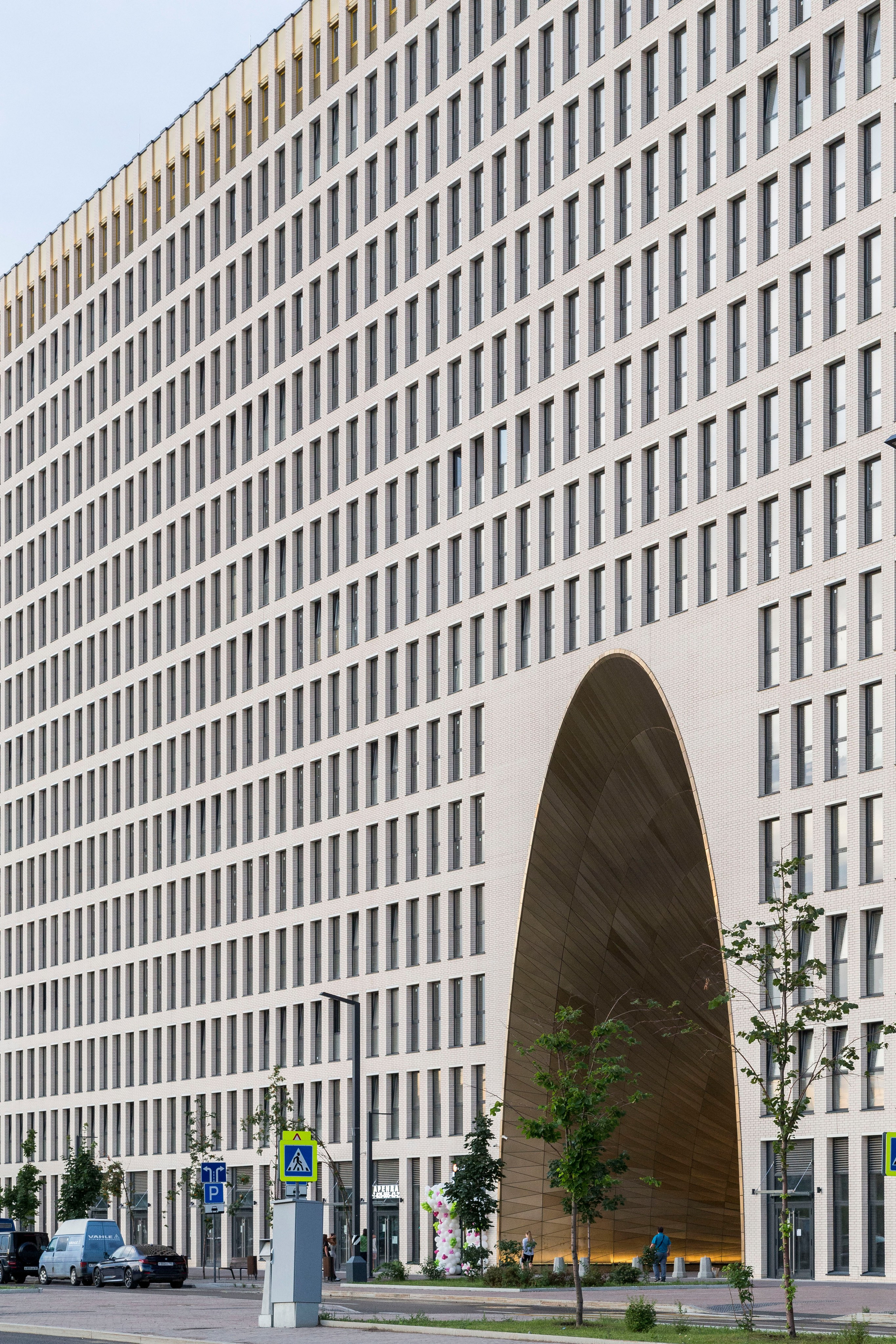 ЗИЛАРТ. Дом с золотой аркой. Проект фотографа Александра Высокина — «Фотоархитектоника»