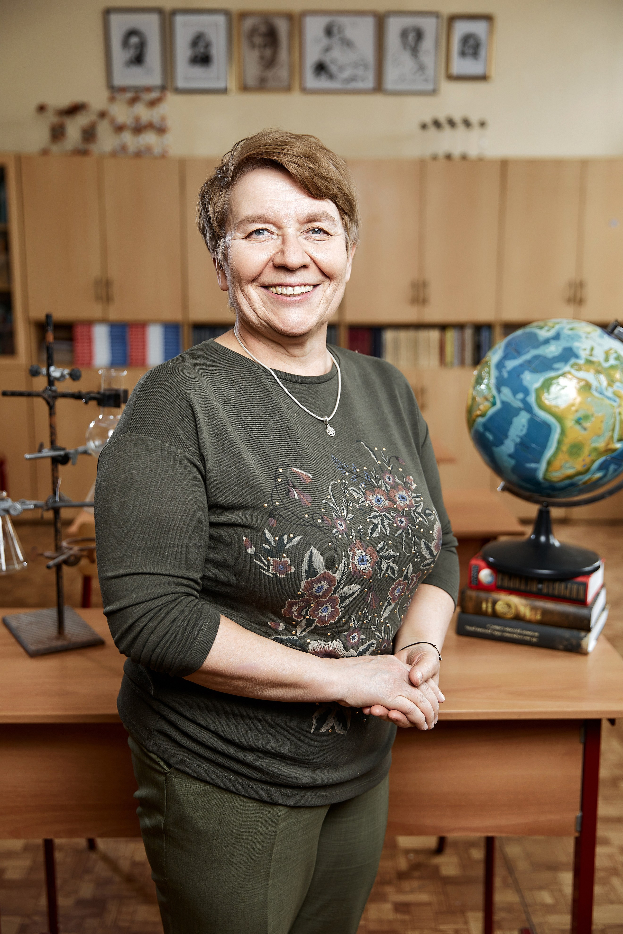 Учителя. Выпускные альбомы Москва и МО