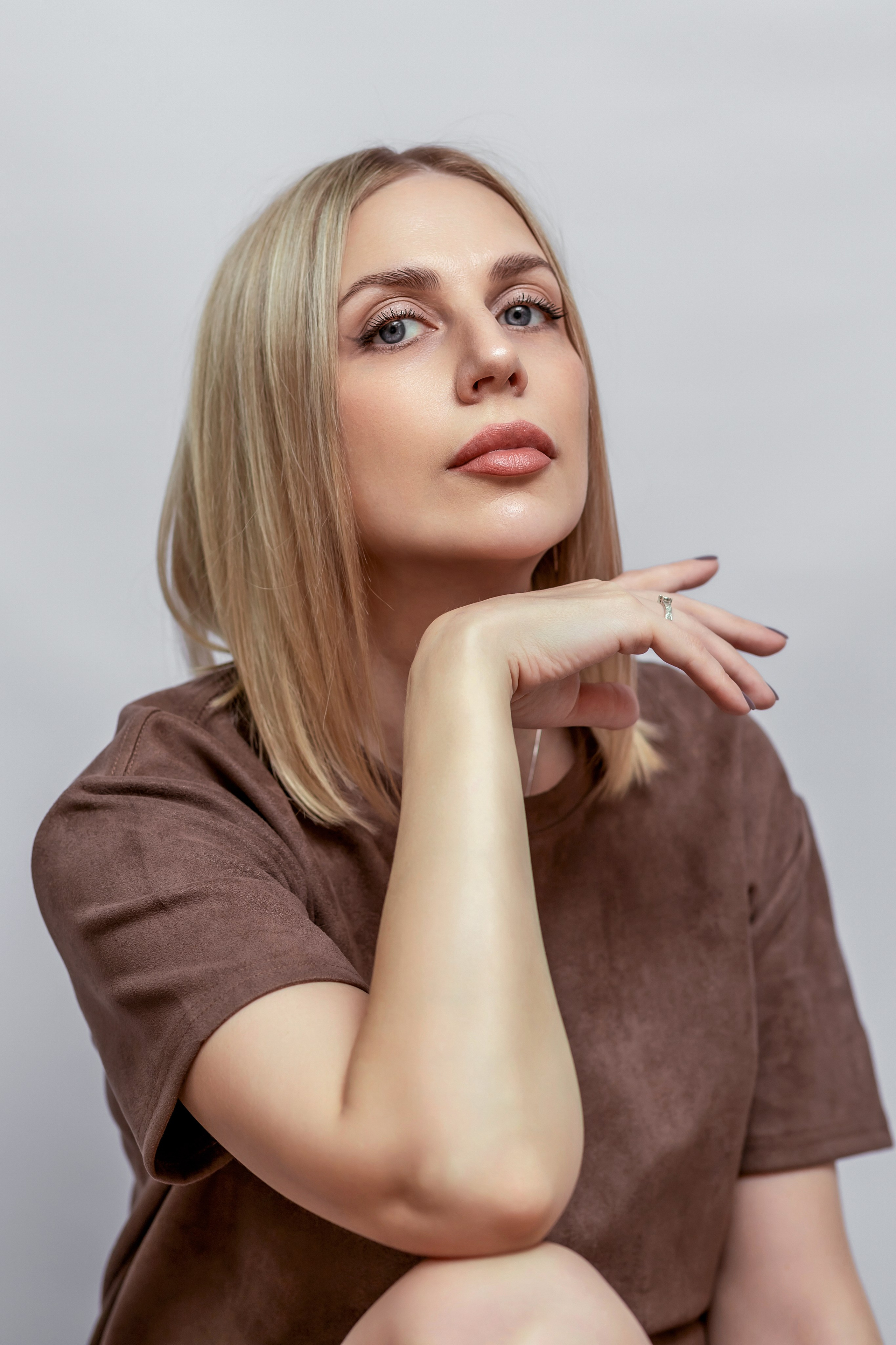 СТУДИЙНЫЙ минимализм ЖЕНСКИЙ. Фотограф Алина Лебедь