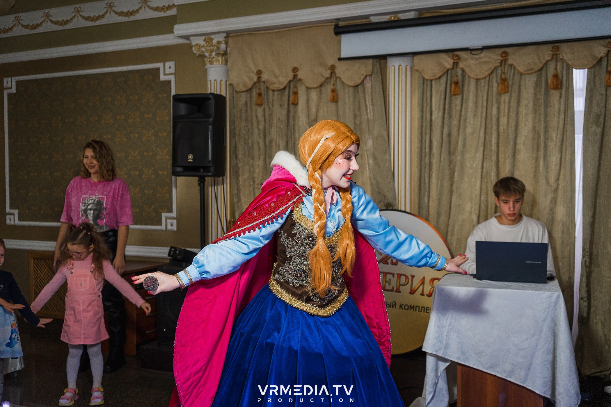 ХОЛОДНОЕ СЕРДЦЕ в ресторане «Империя»