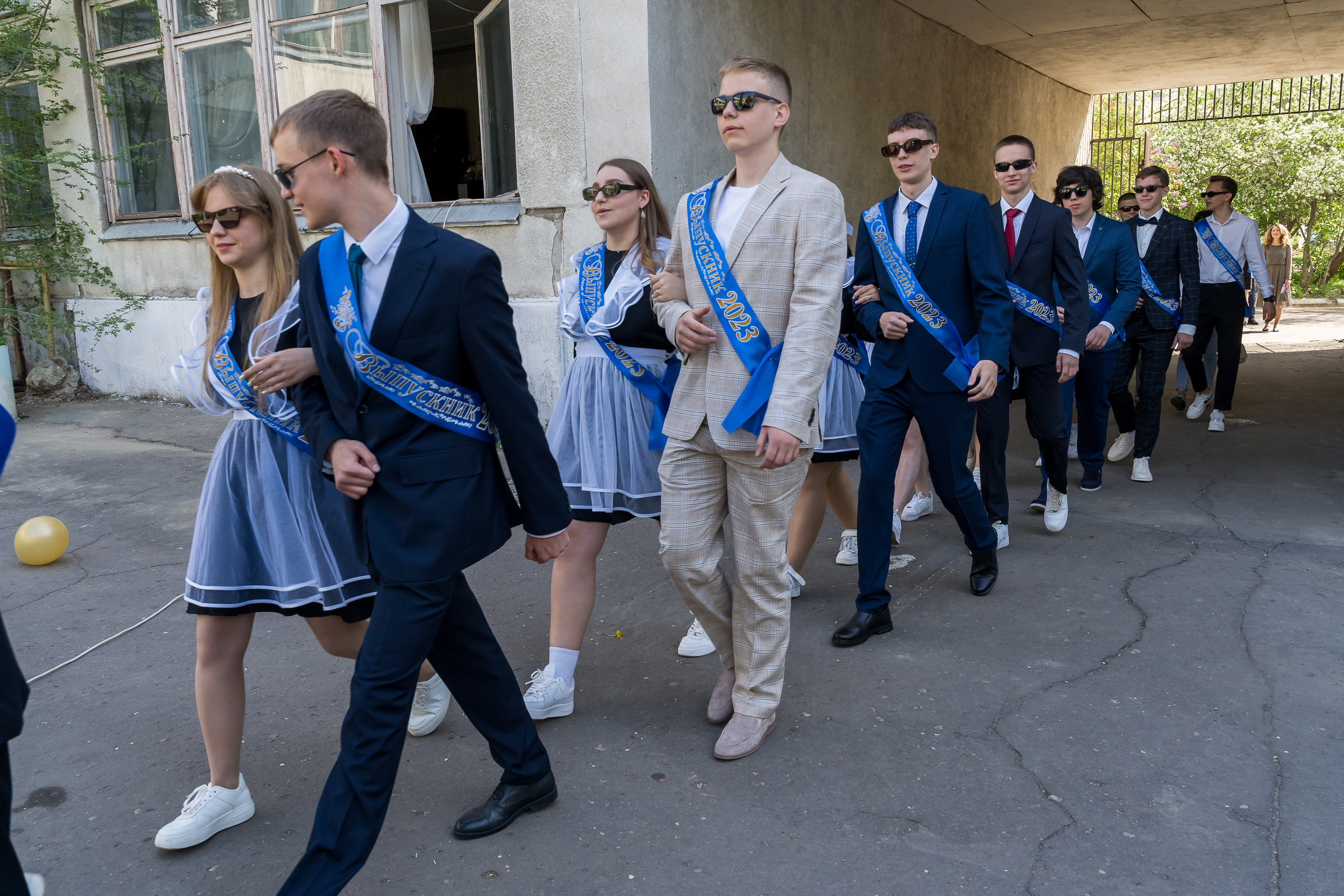 Последний звонок (старшеклассники). Детский и семейный фотограф в городе Омске Ольга Рыбина