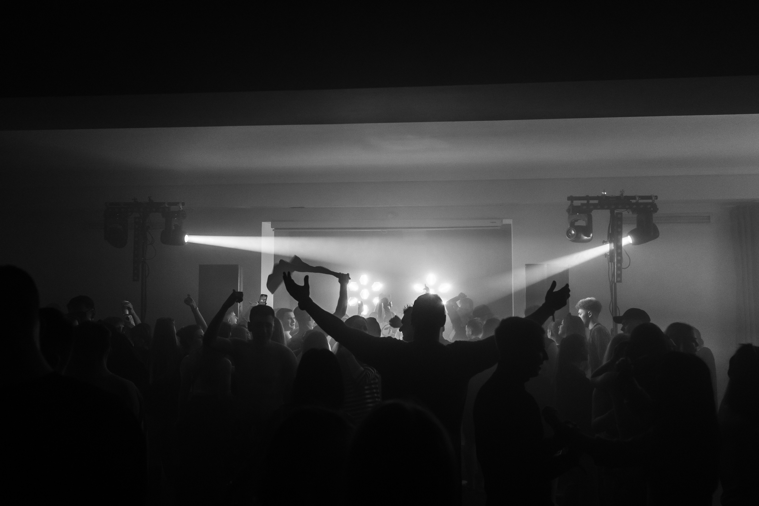 ZHARA TOUR DOMBAY | 2025 | PART2. ZHARA CREW