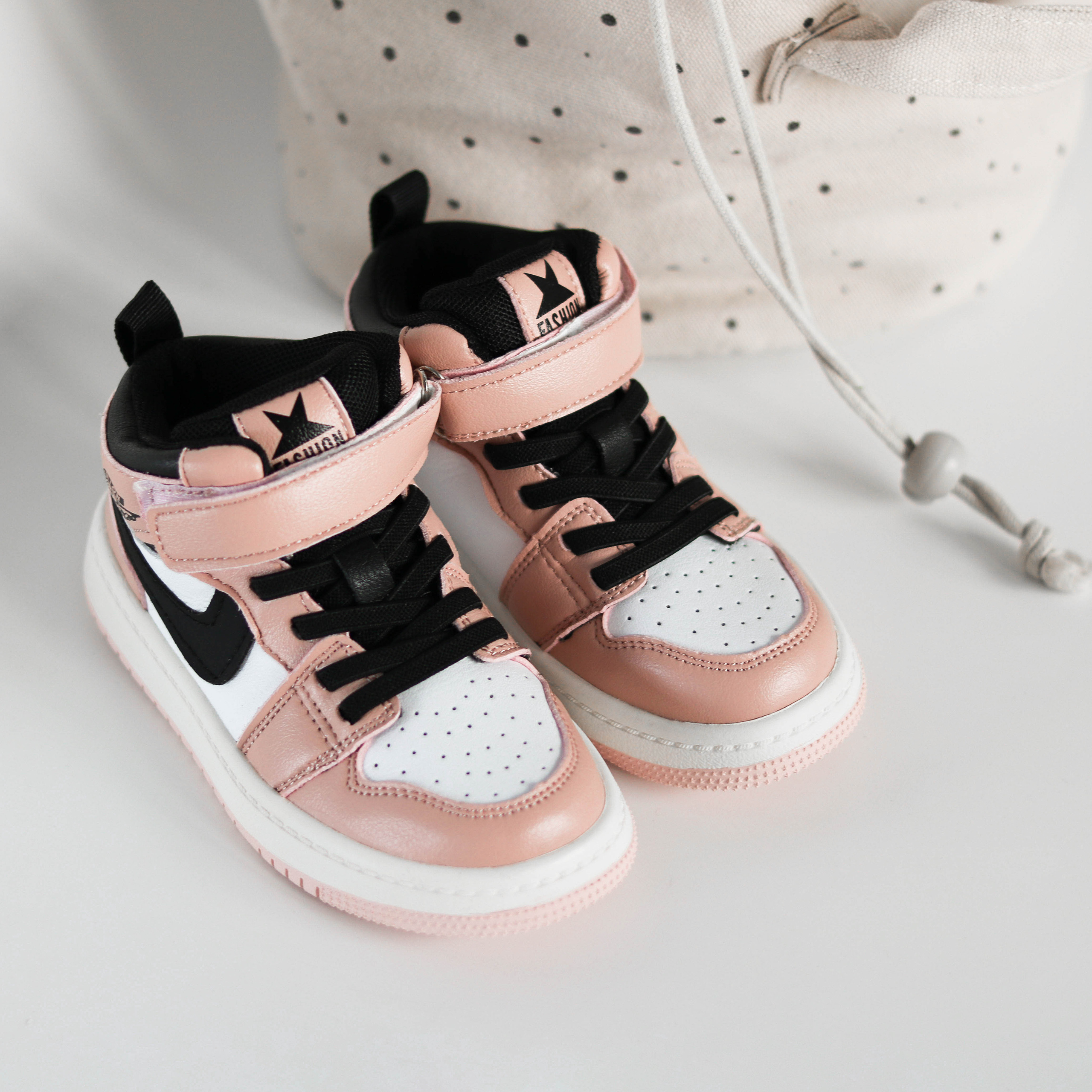 Предметное фото в авторской обработке — Раскладка flat lay — Композици