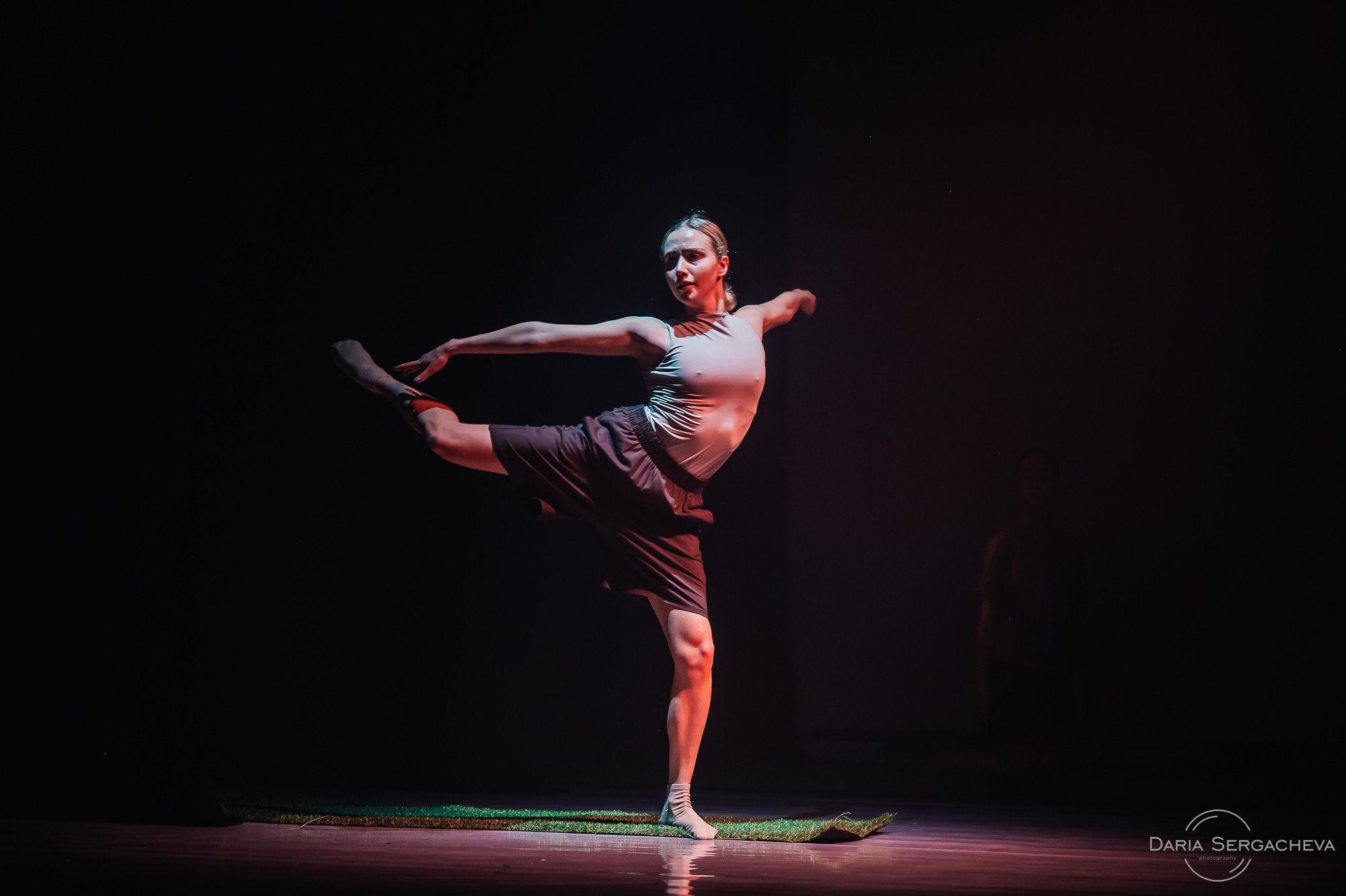 Первый НЕдетский сборник спектаклей — МТБ «Щелкунчик». DariaRock / Фотограф Екатеринбург